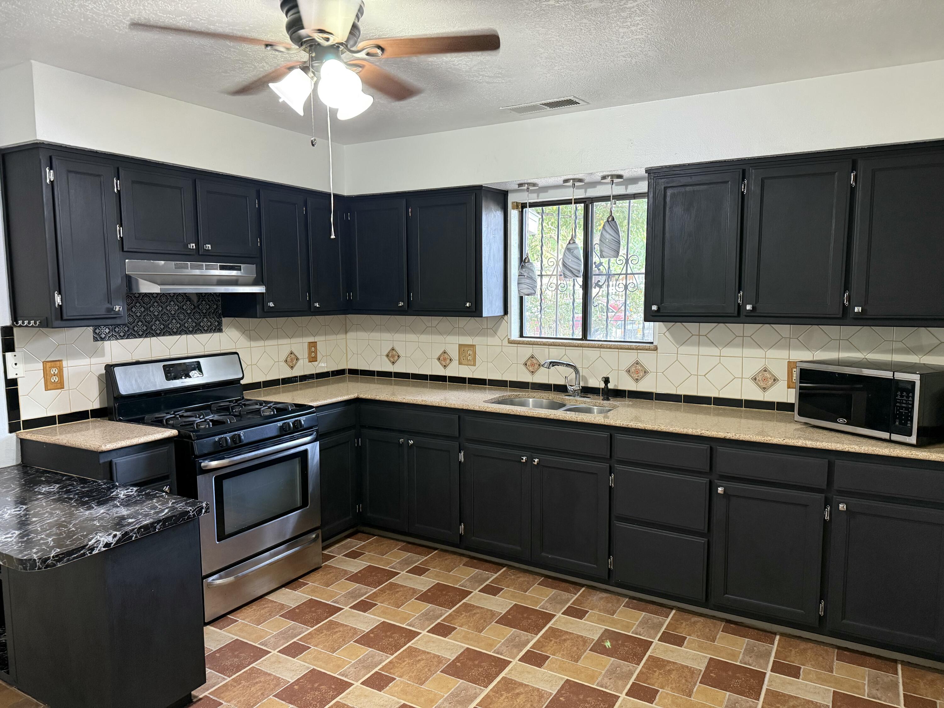 224 KATHRYN Avenue SE