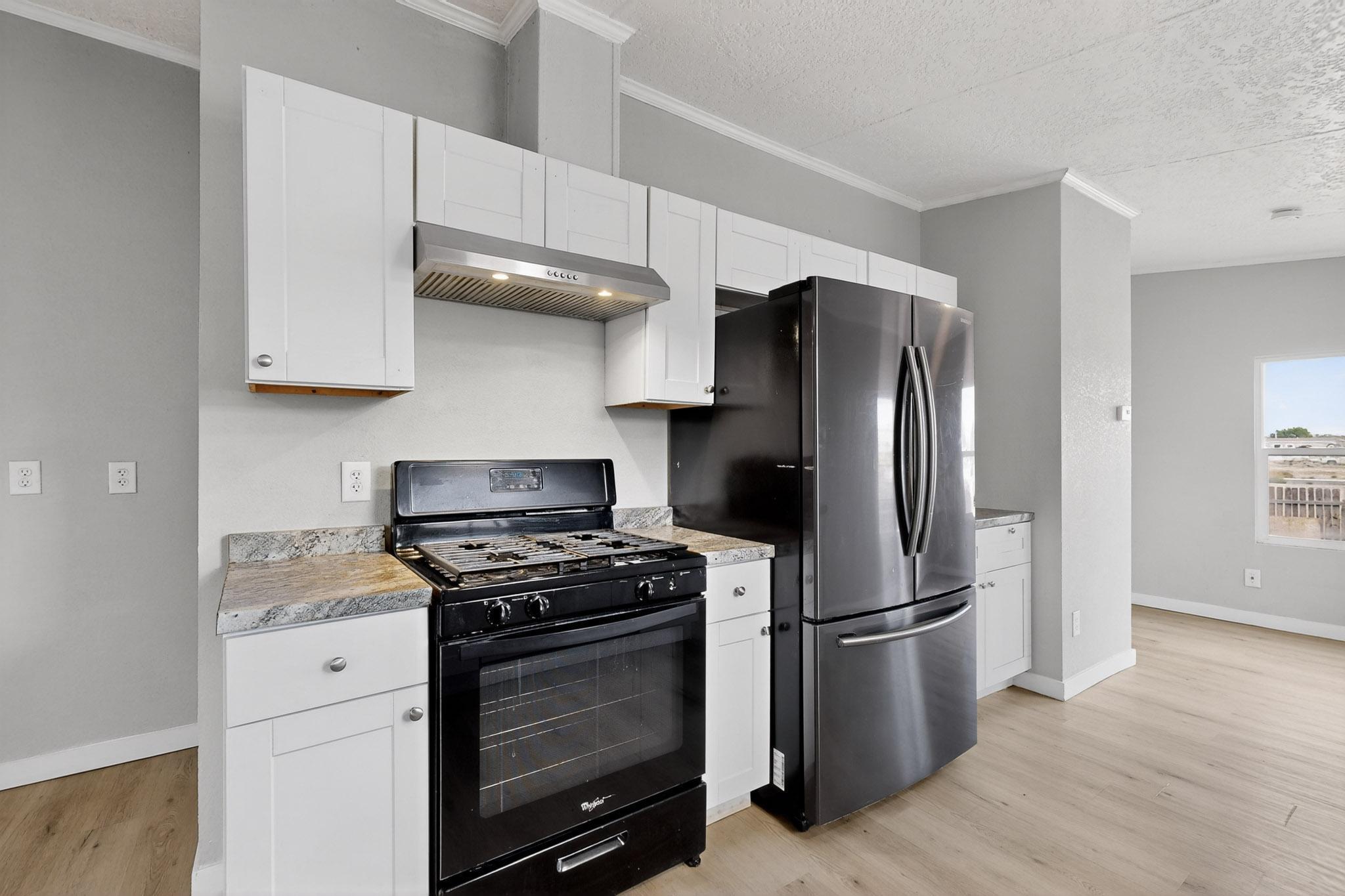 1152 LOS NARDOS Drive SE