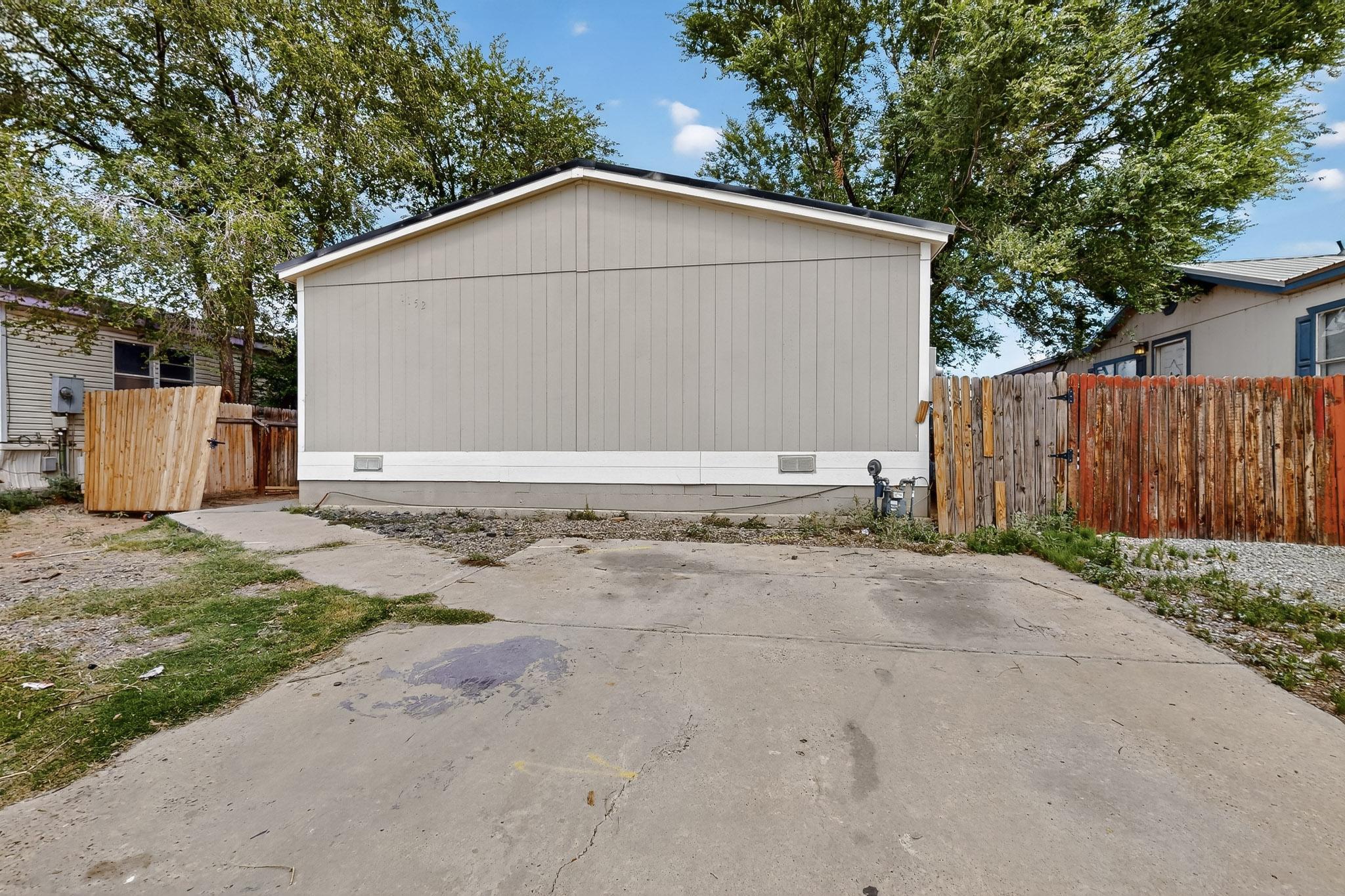 1152 LOS NARDOS Drive SE