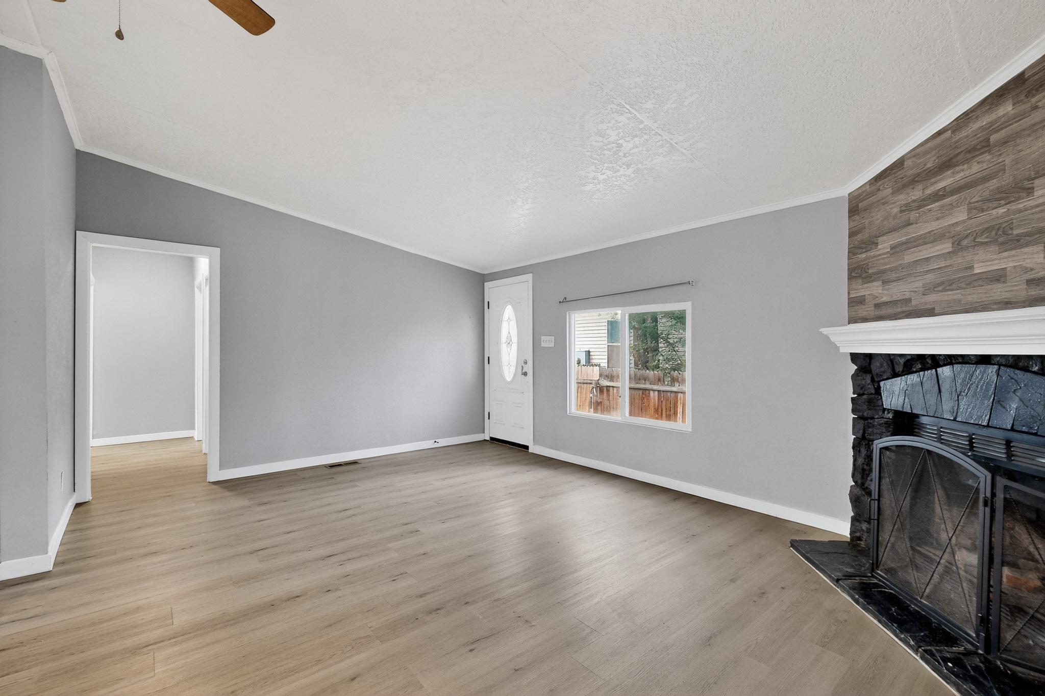 1152 LOS NARDOS Drive SE