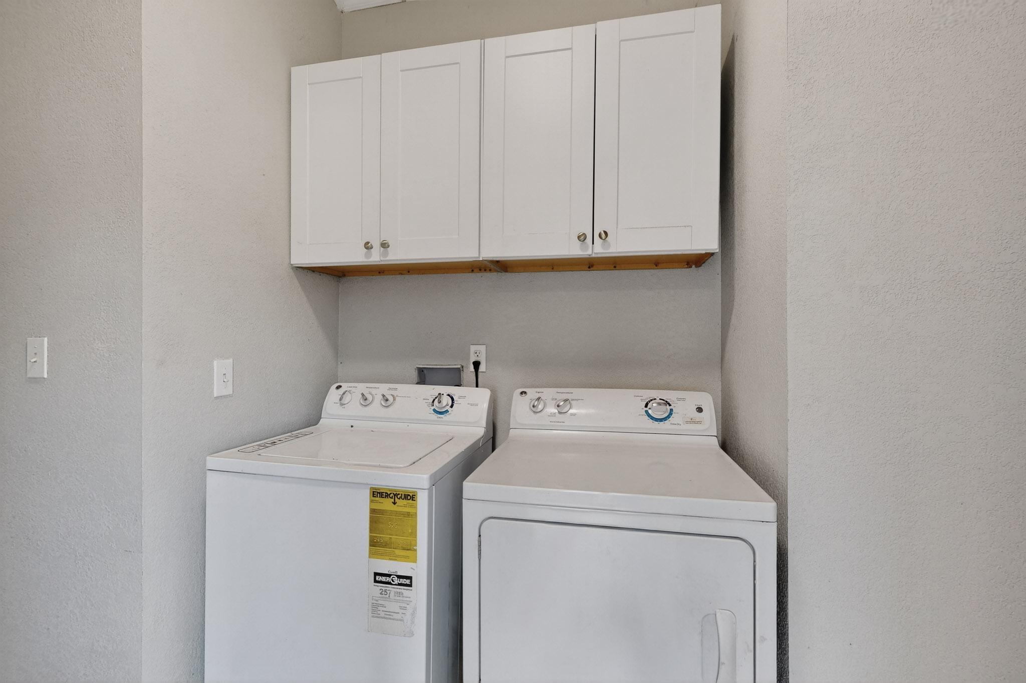 1152 LOS NARDOS Drive SE