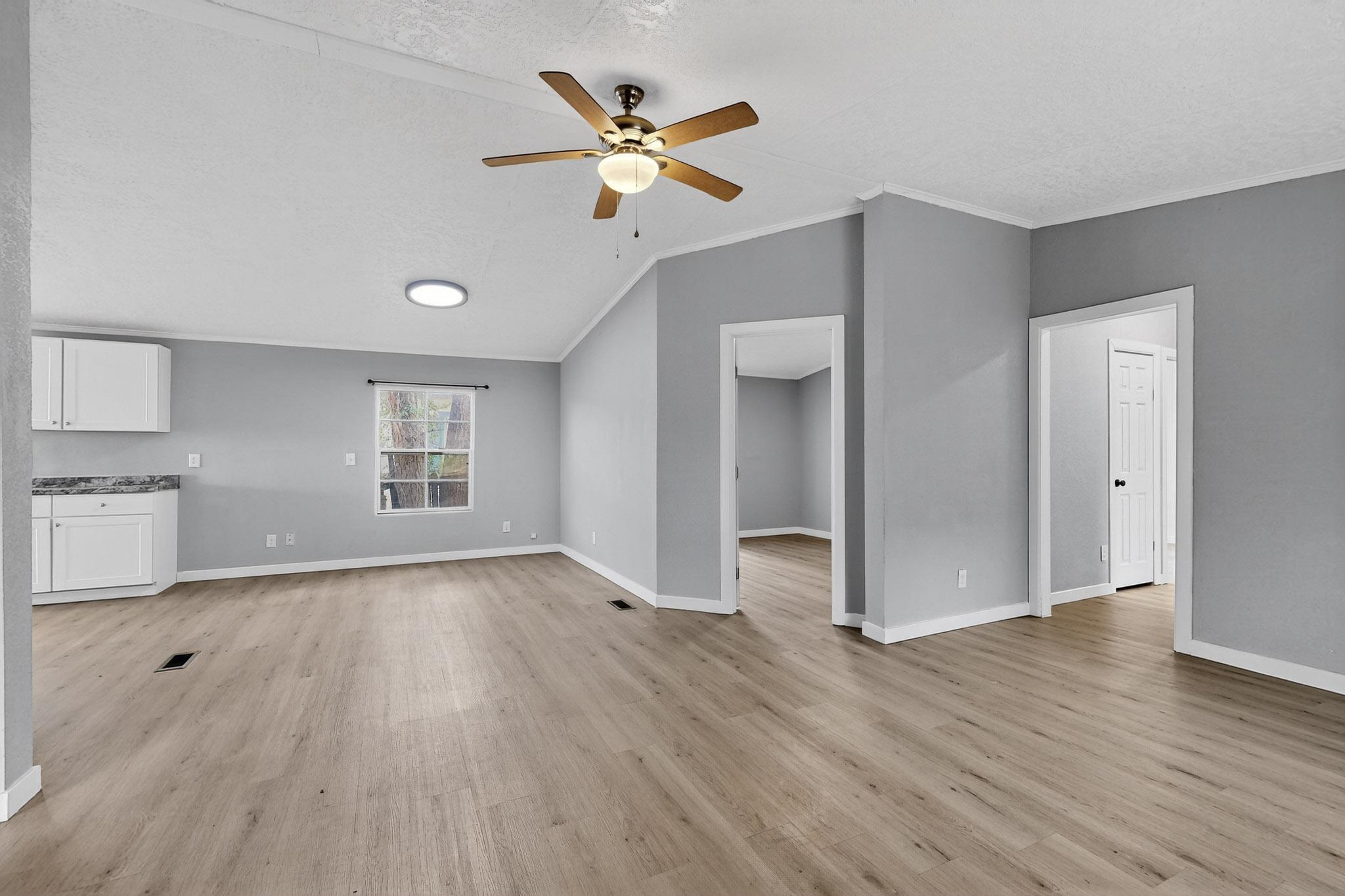 1152 LOS NARDOS Drive SE