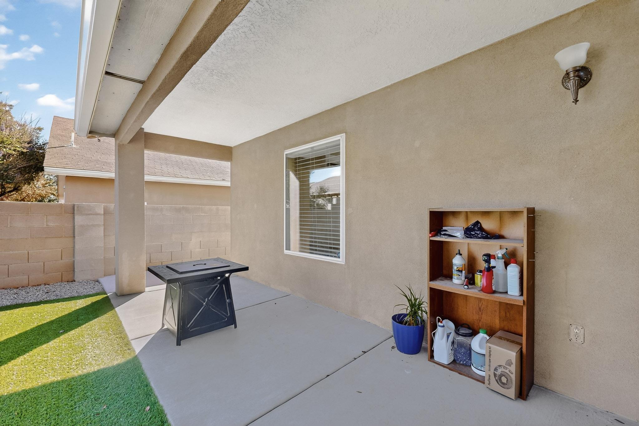 5609 MESA RIDGE Road NW