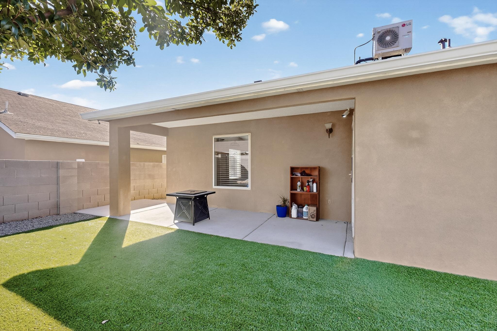 5609 MESA RIDGE Road NW