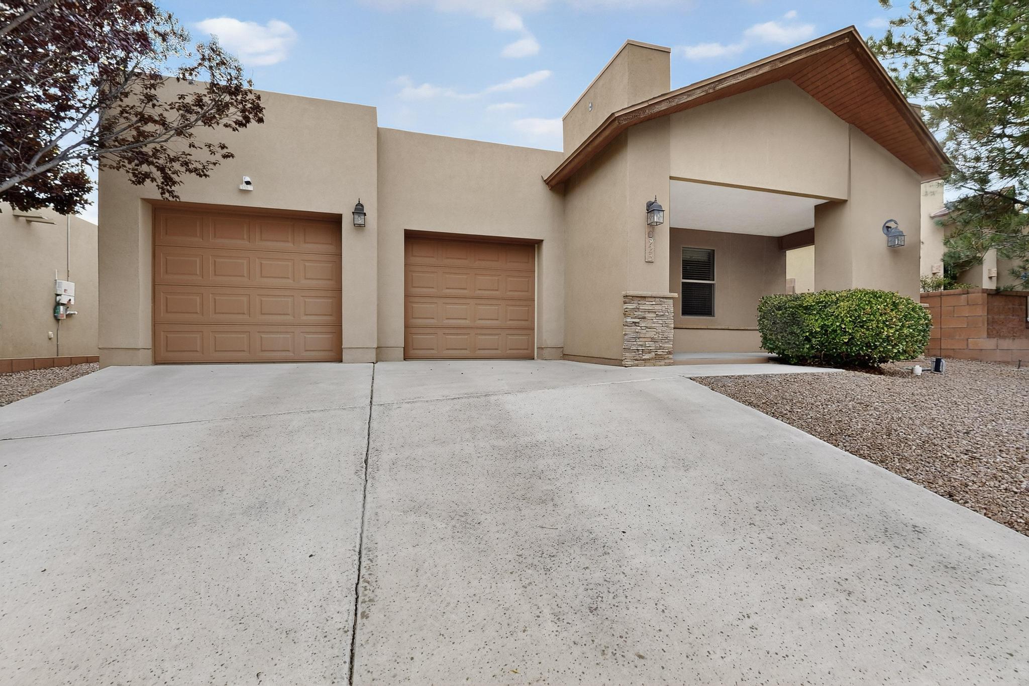 10923 SALTILLO Street NW