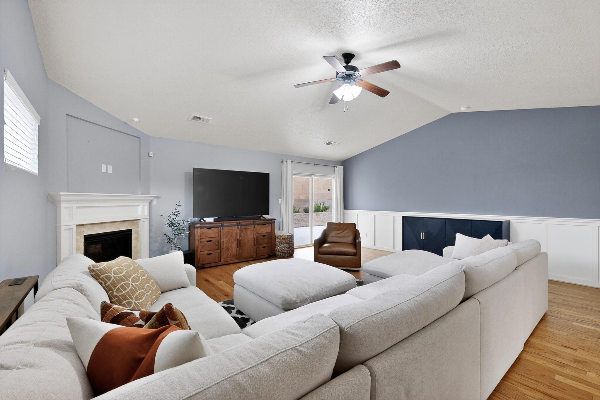 10923 SALTILLO Street NW