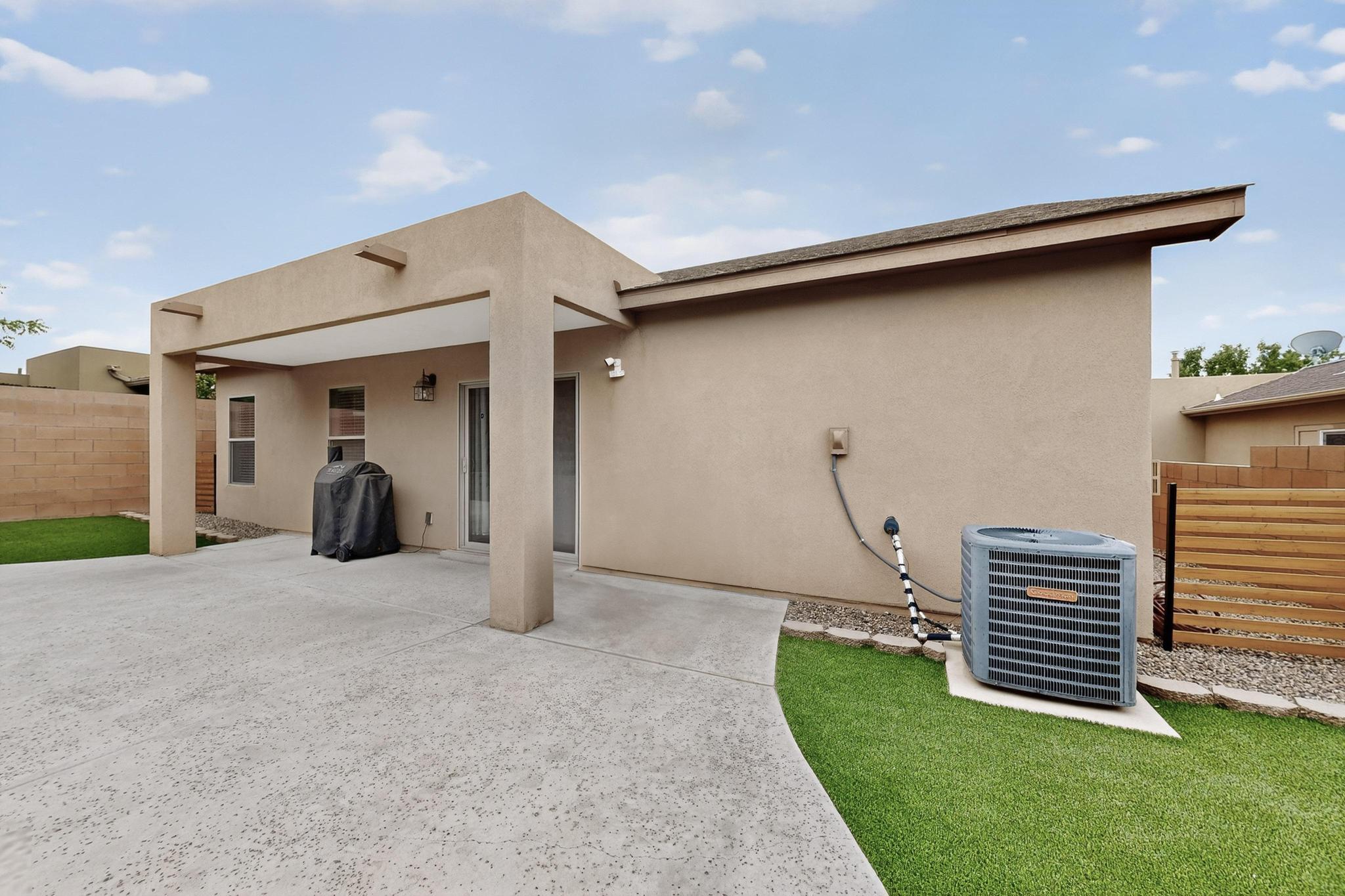 10923 SALTILLO Street NW