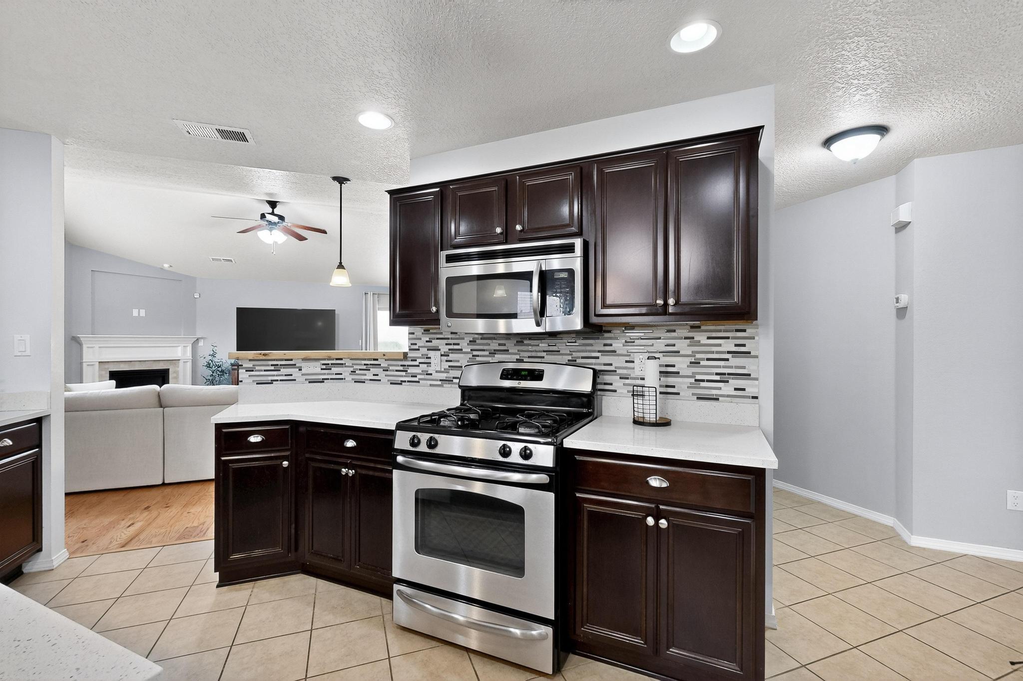 10923 SALTILLO Street NW