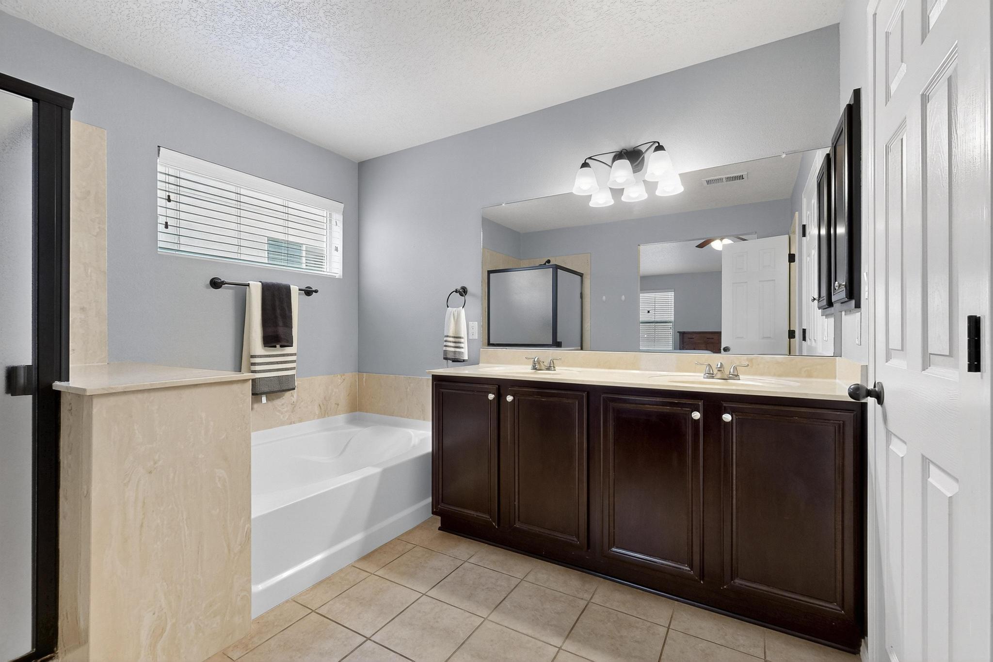 10923 SALTILLO Street NW