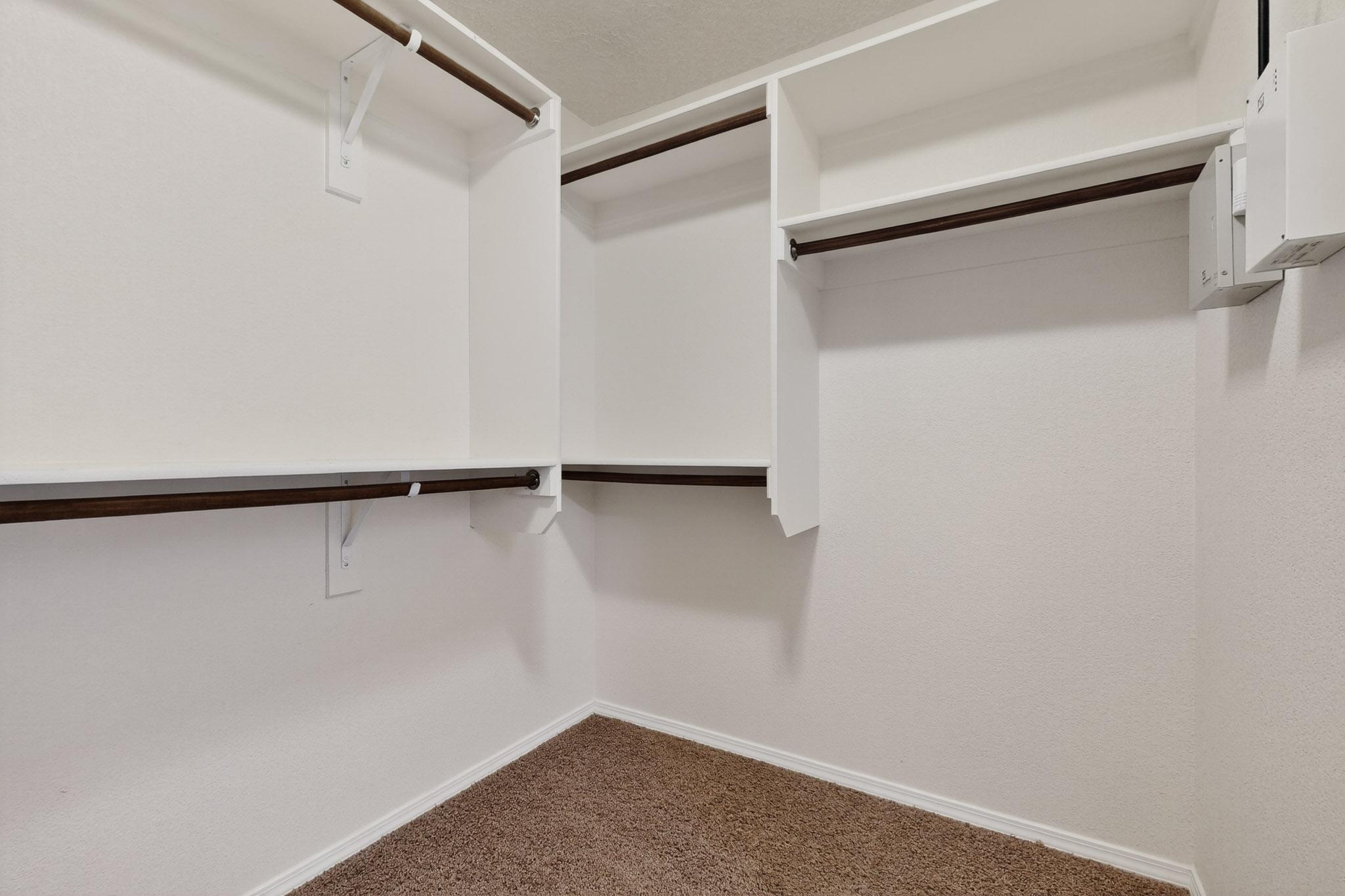 2800 CAMACHO Road SE