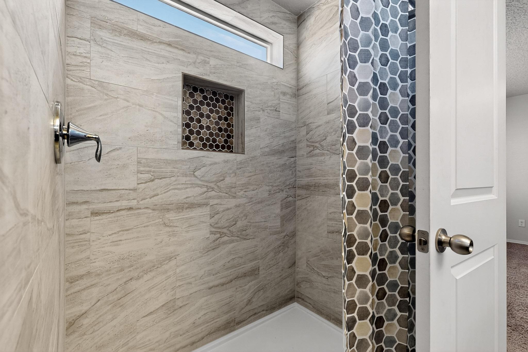 2800 CAMACHO Road SE