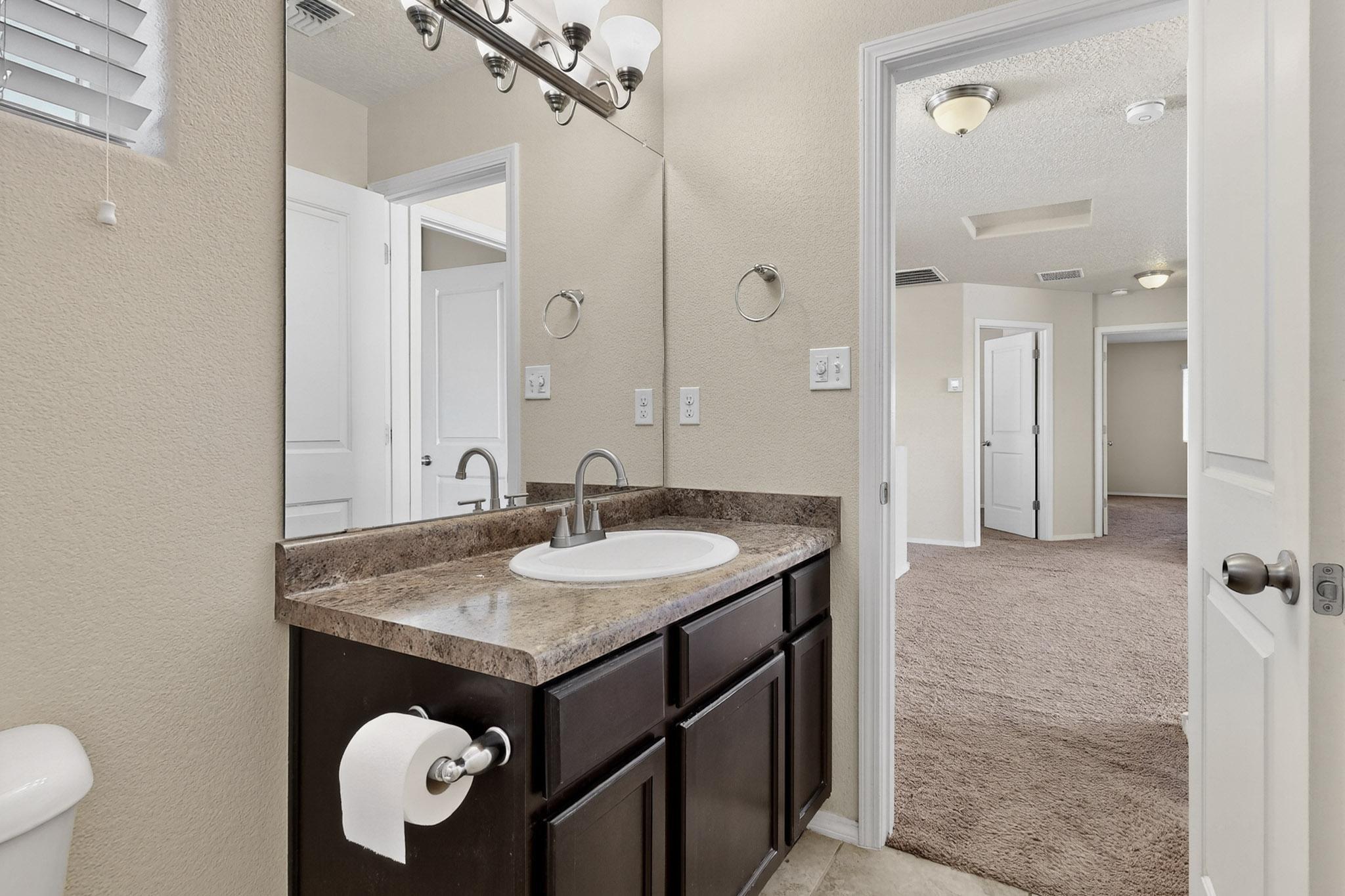 2800 CAMACHO Road SE