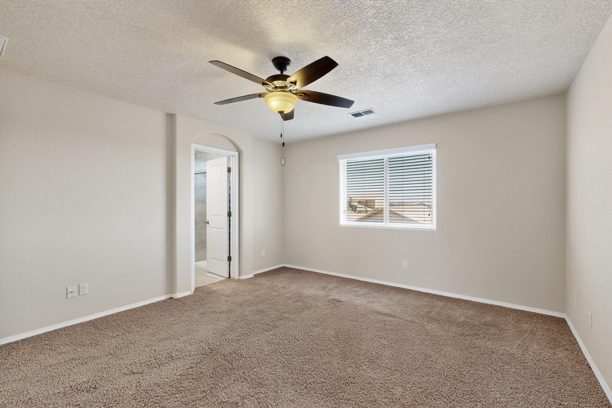 2800 CAMACHO Road SE