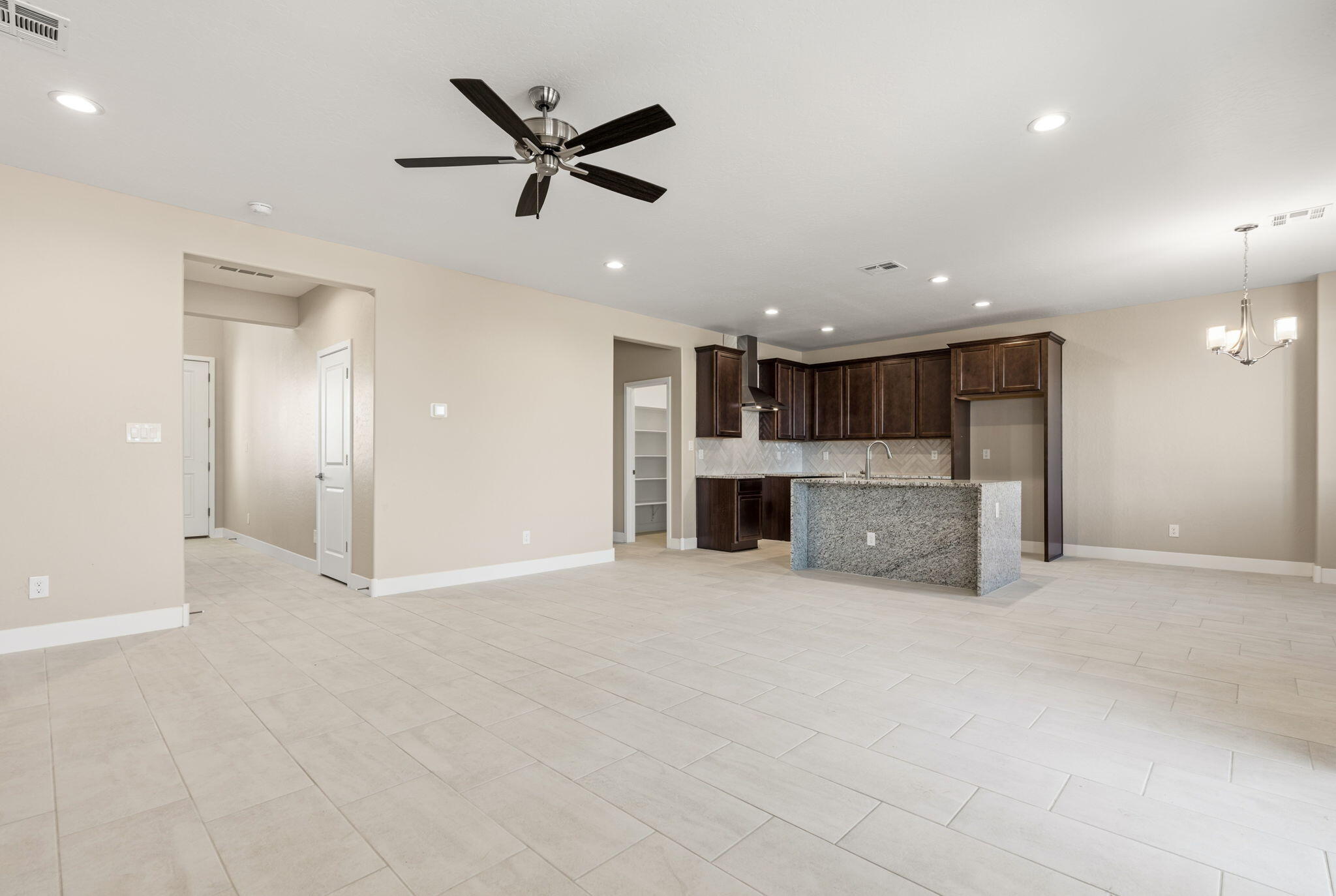 4428 Wymont Circle NE