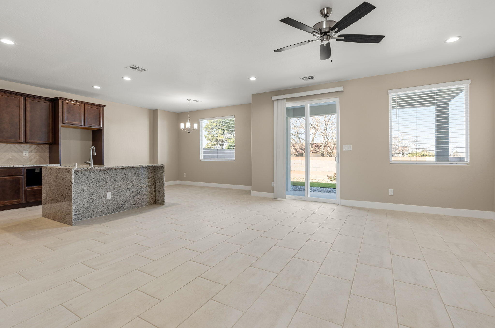 4428 Wymont Circle NE