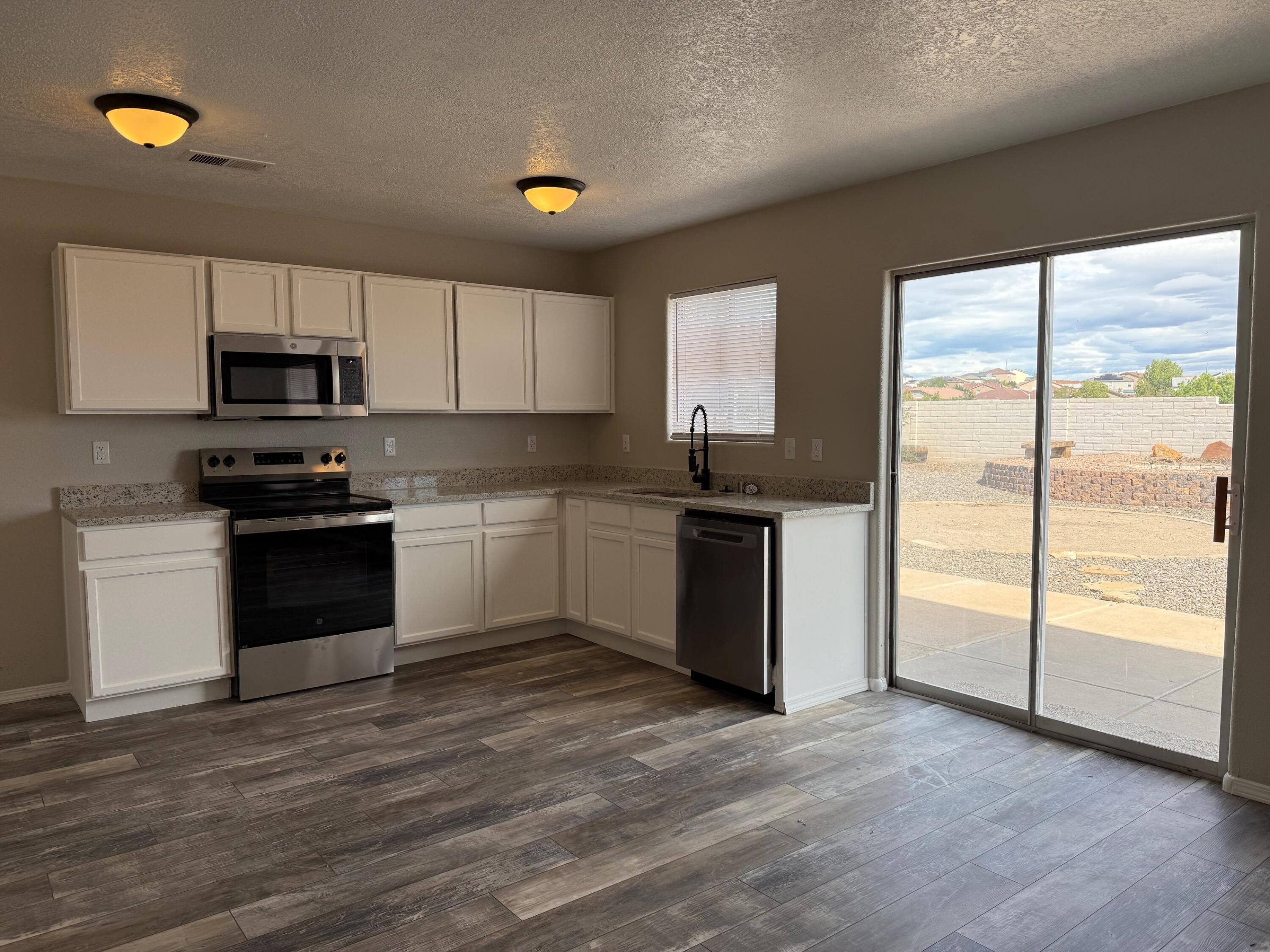 6313 TURQUOISE Trail NE