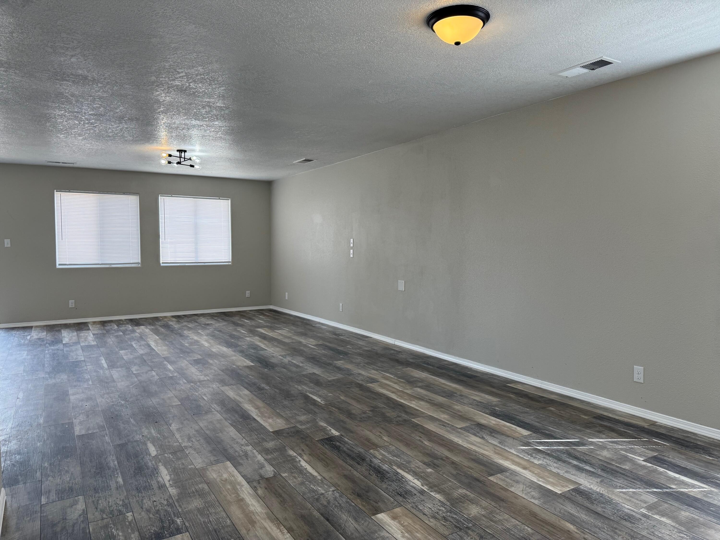 6313 TURQUOISE Trail NE