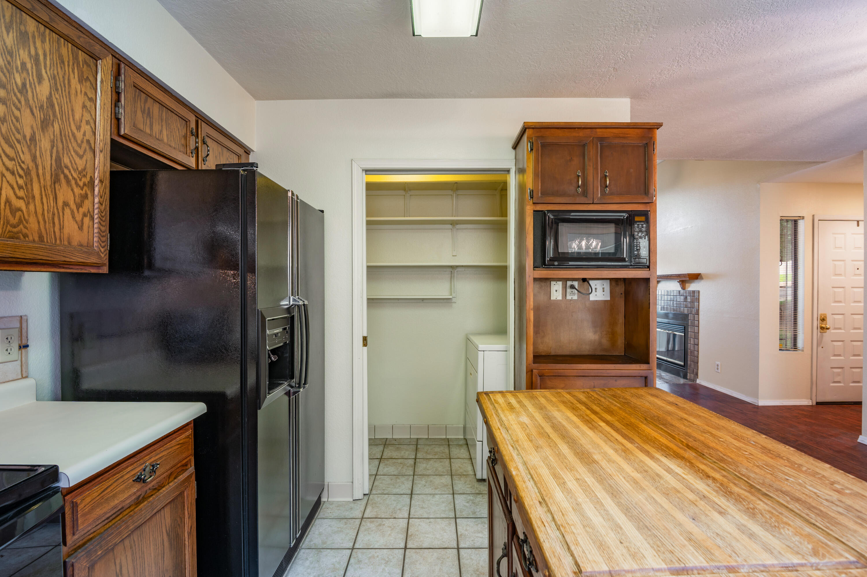 10221 LAS CASITAS Street NE