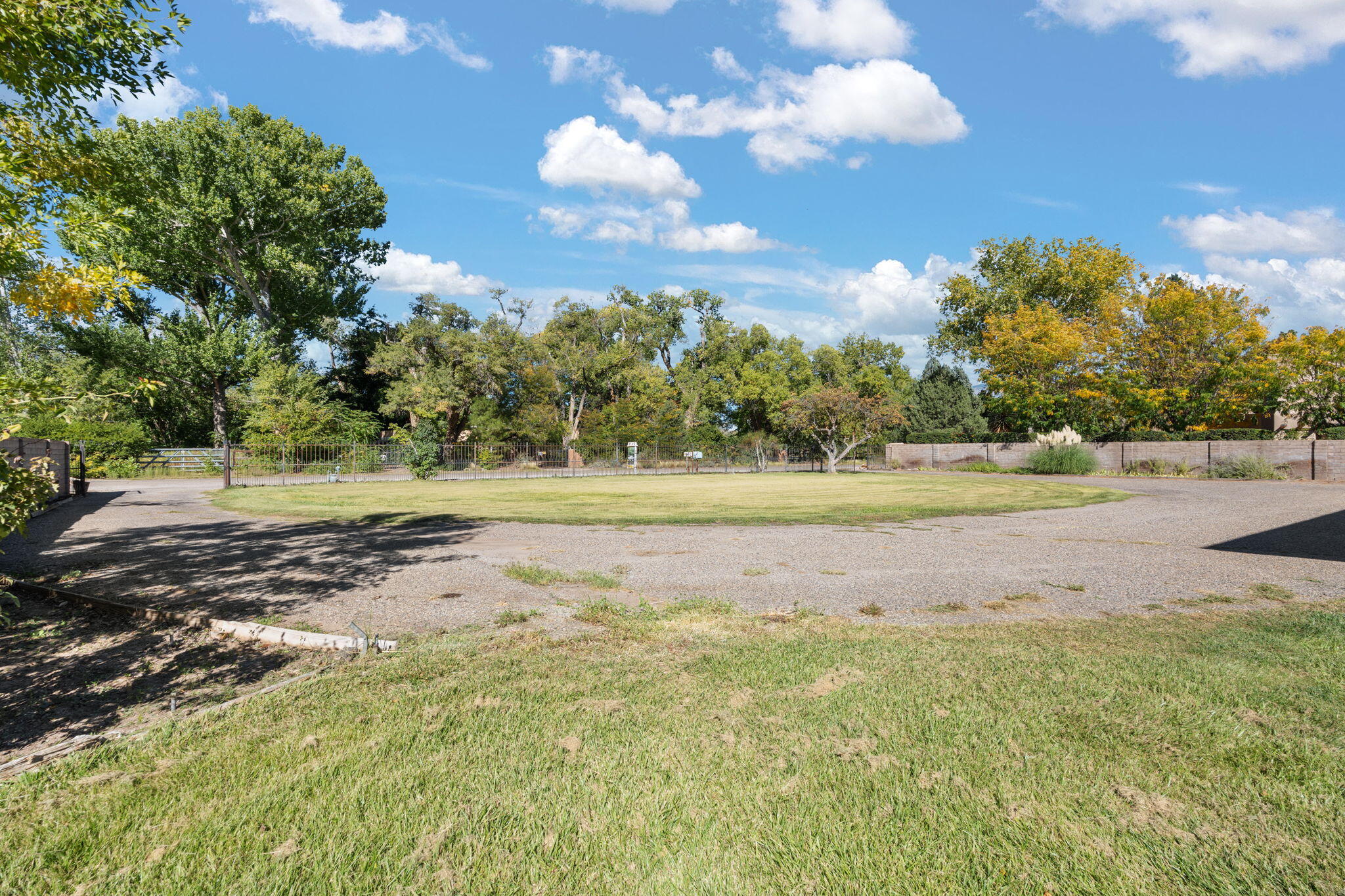 800 Pueblo Solano Road NW