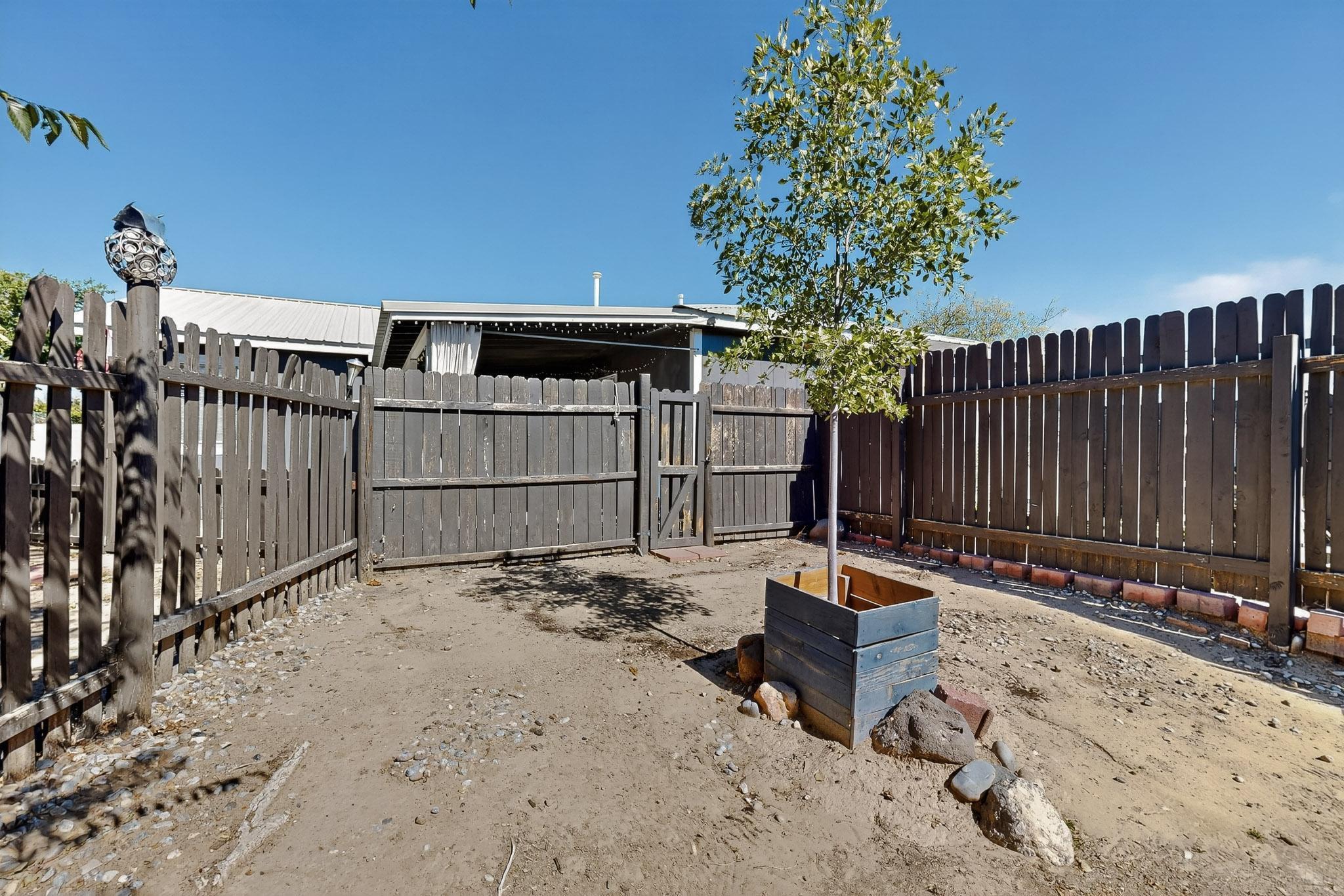 644 BHUTAN Drive SE