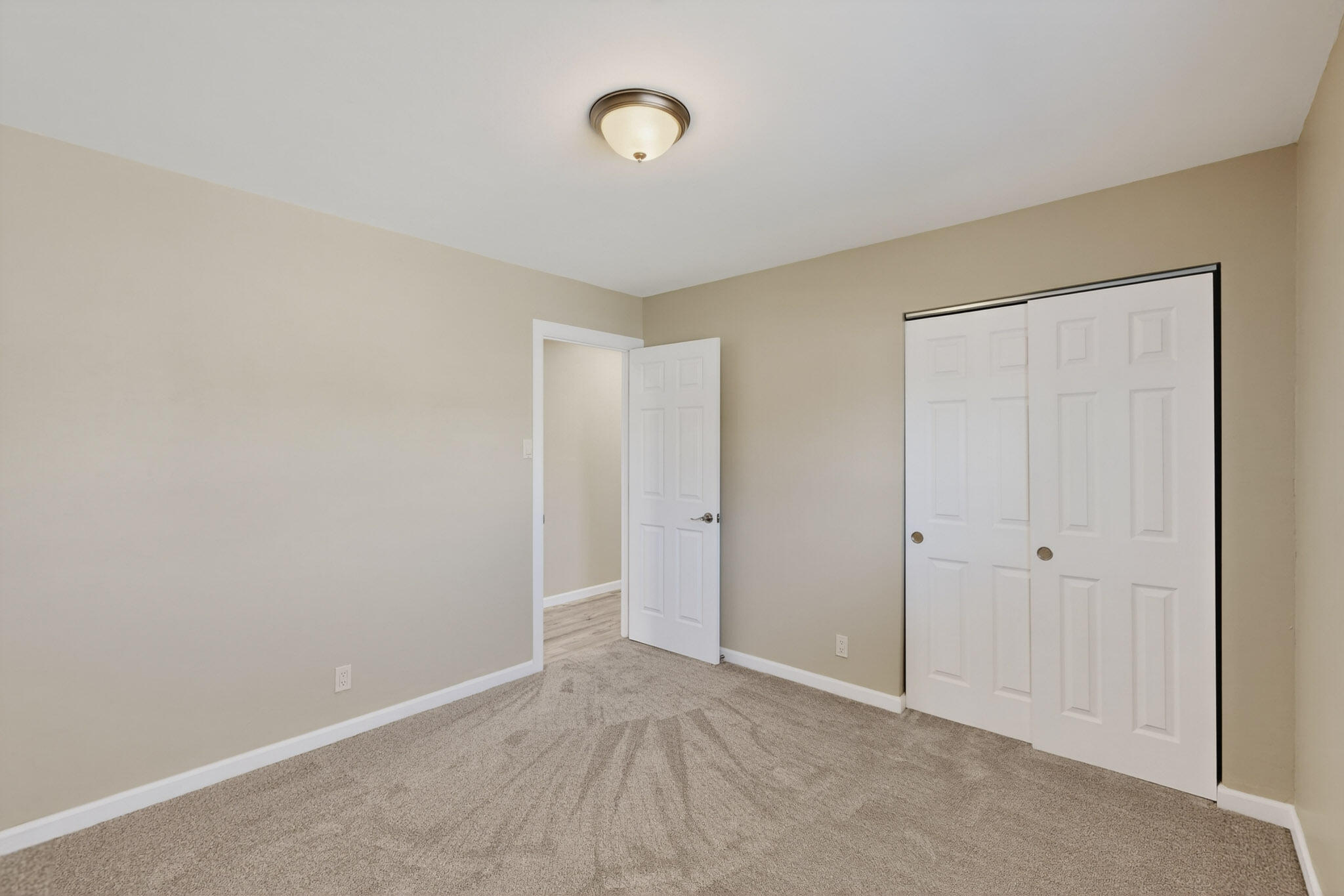 10904 BELLAMAH Avenue NE