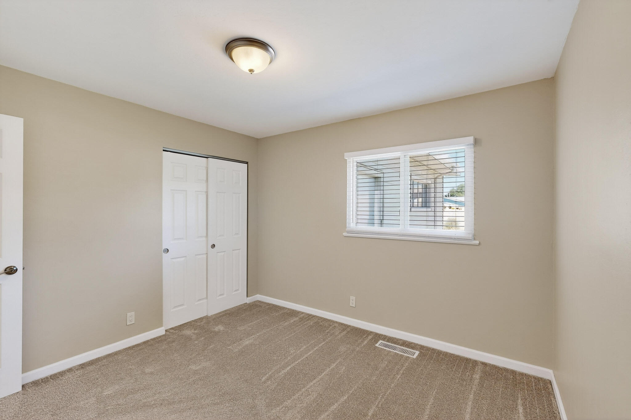 10904 BELLAMAH Avenue NE