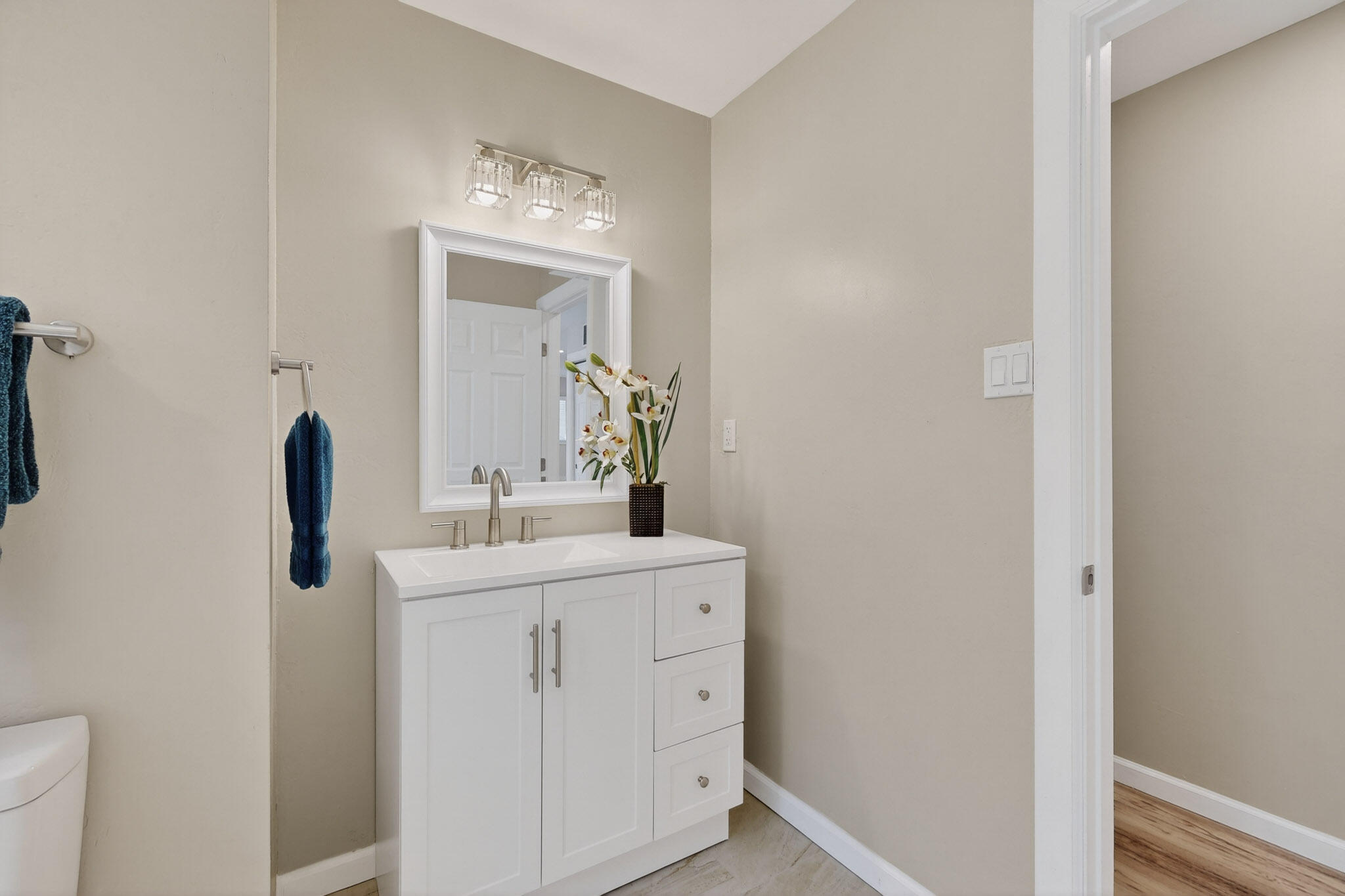 10904 BELLAMAH Avenue NE