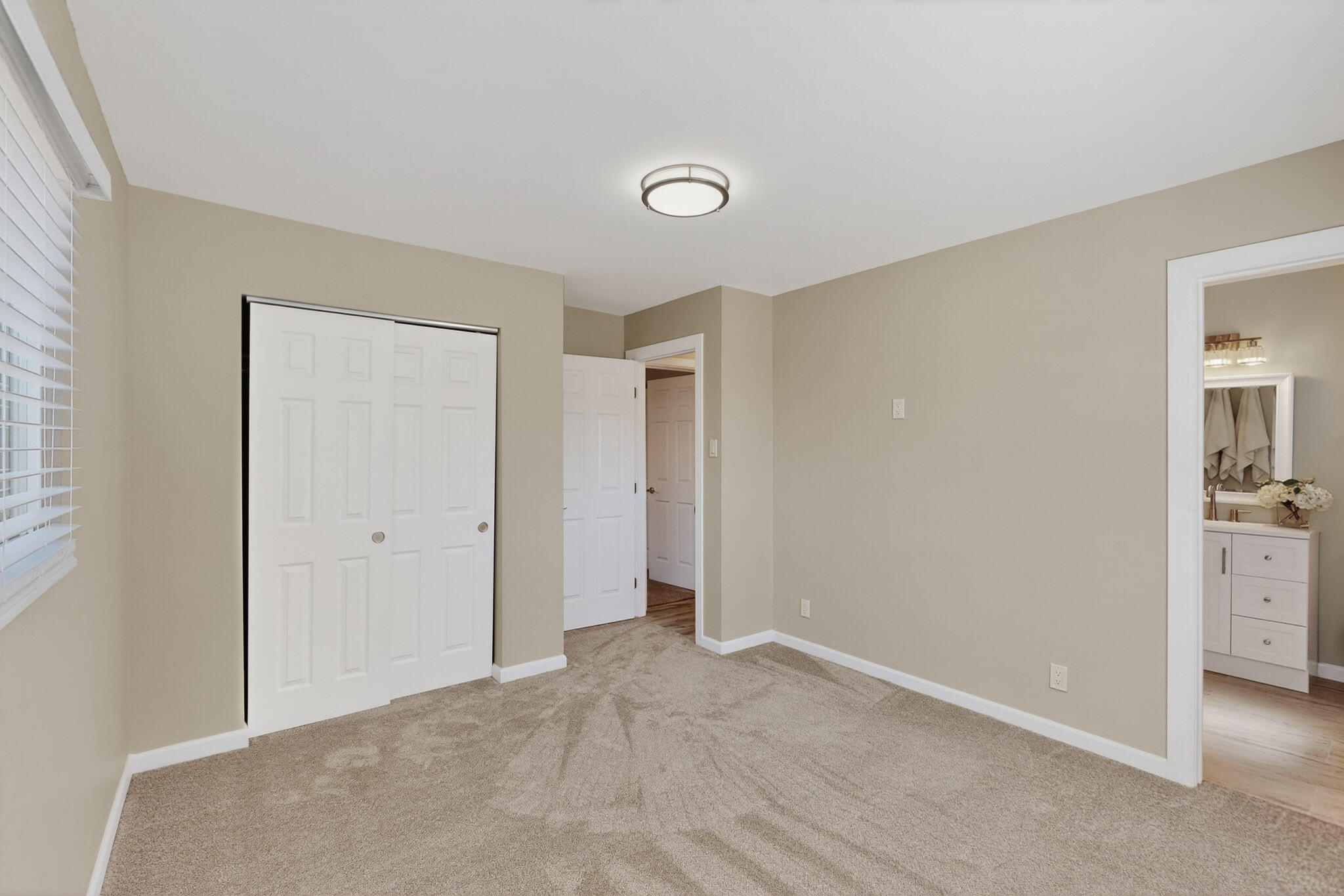 10904 BELLAMAH Avenue NE