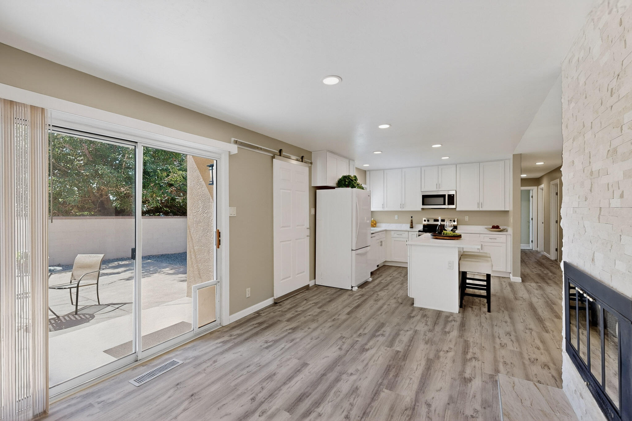 10904 BELLAMAH Avenue NE