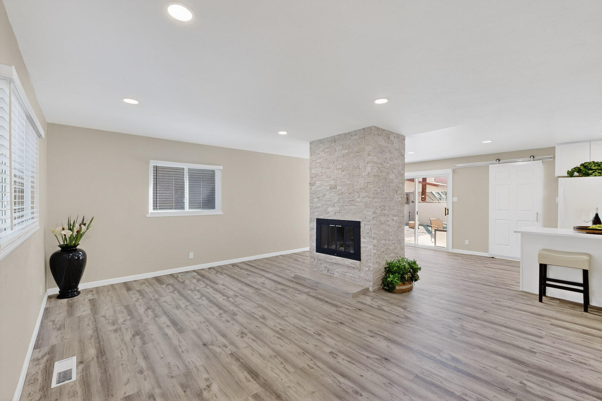 10904 BELLAMAH Avenue NE