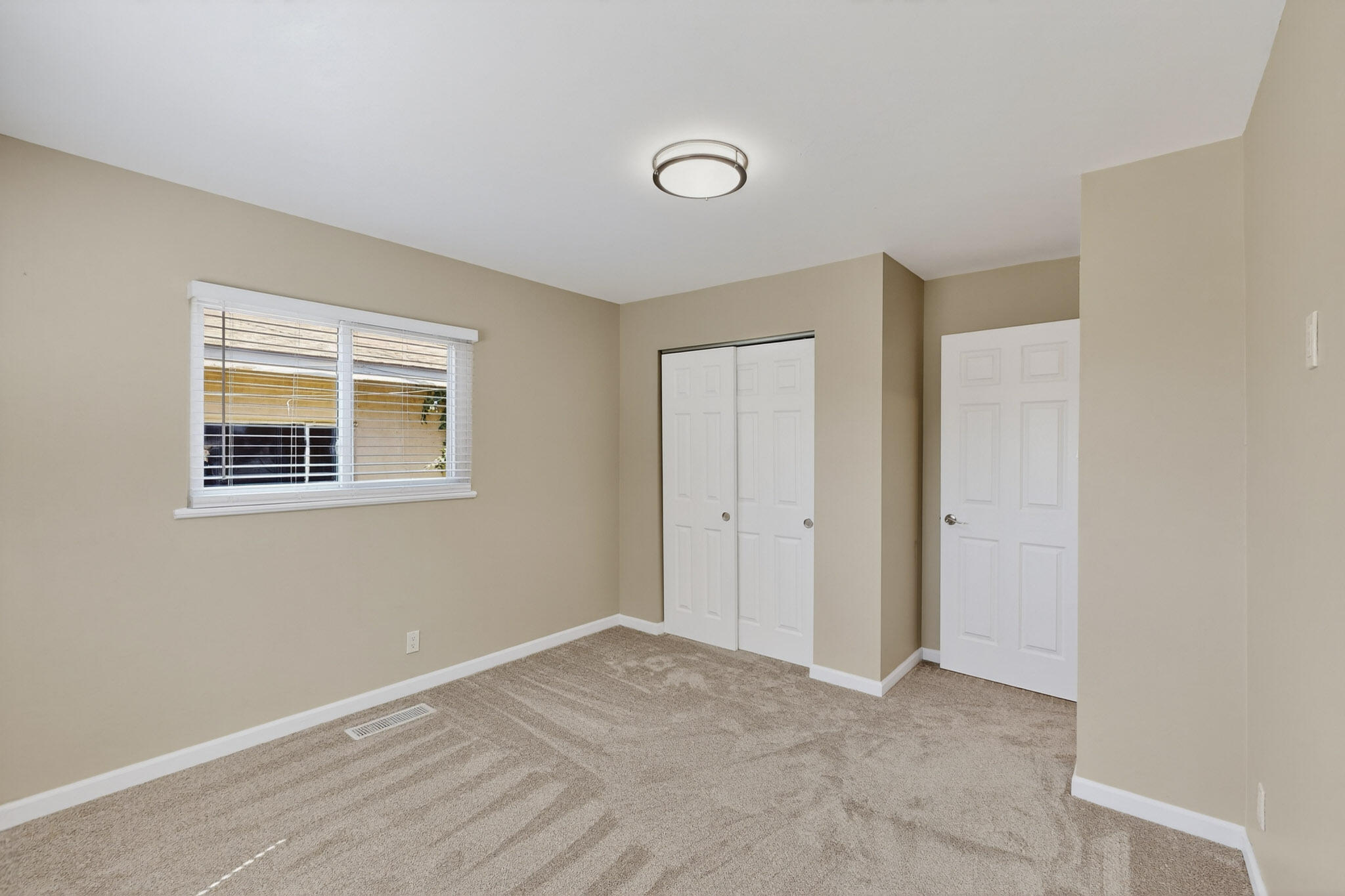 10904 BELLAMAH Avenue NE