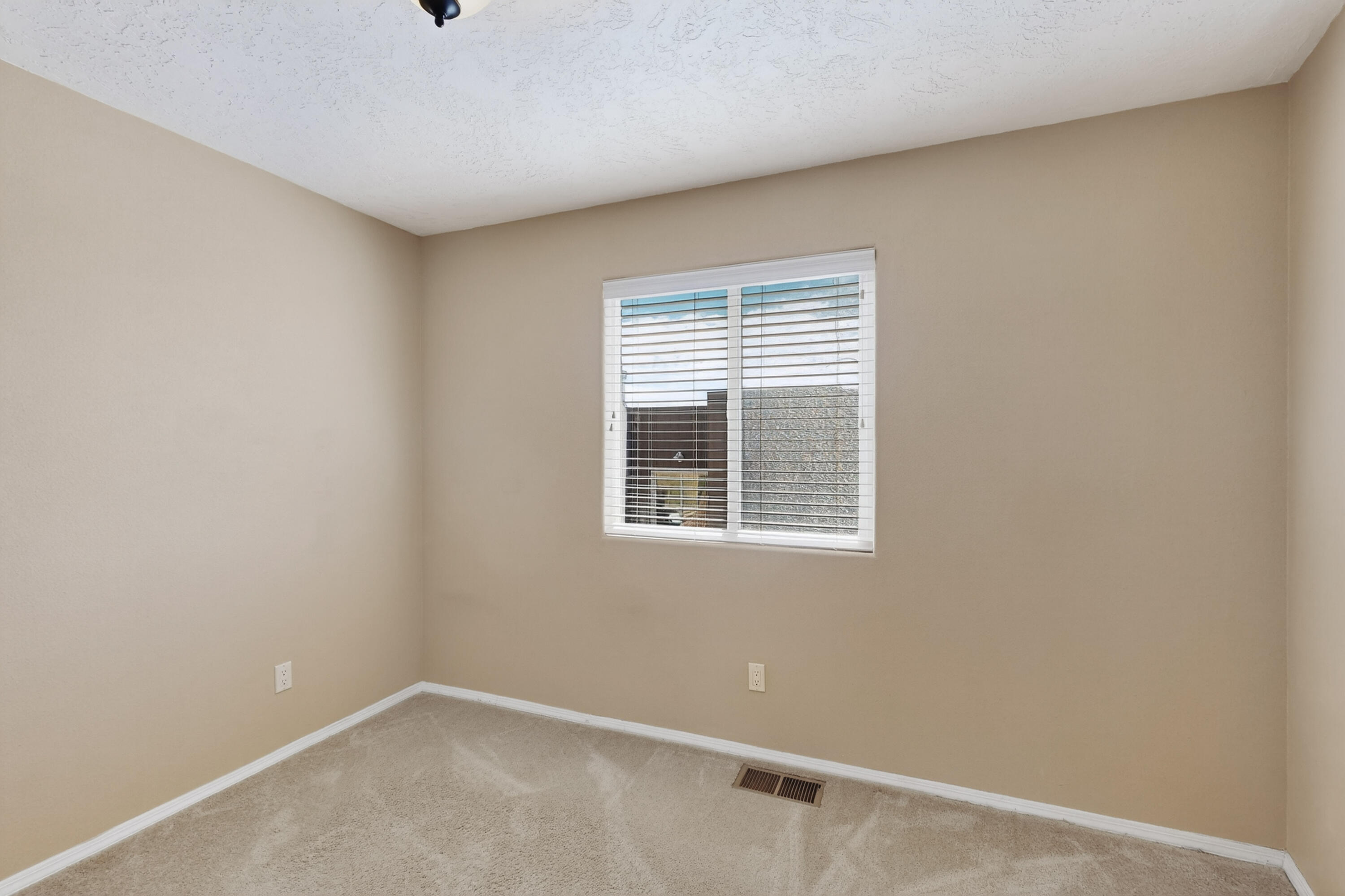 13600 SHAFFER Court SE