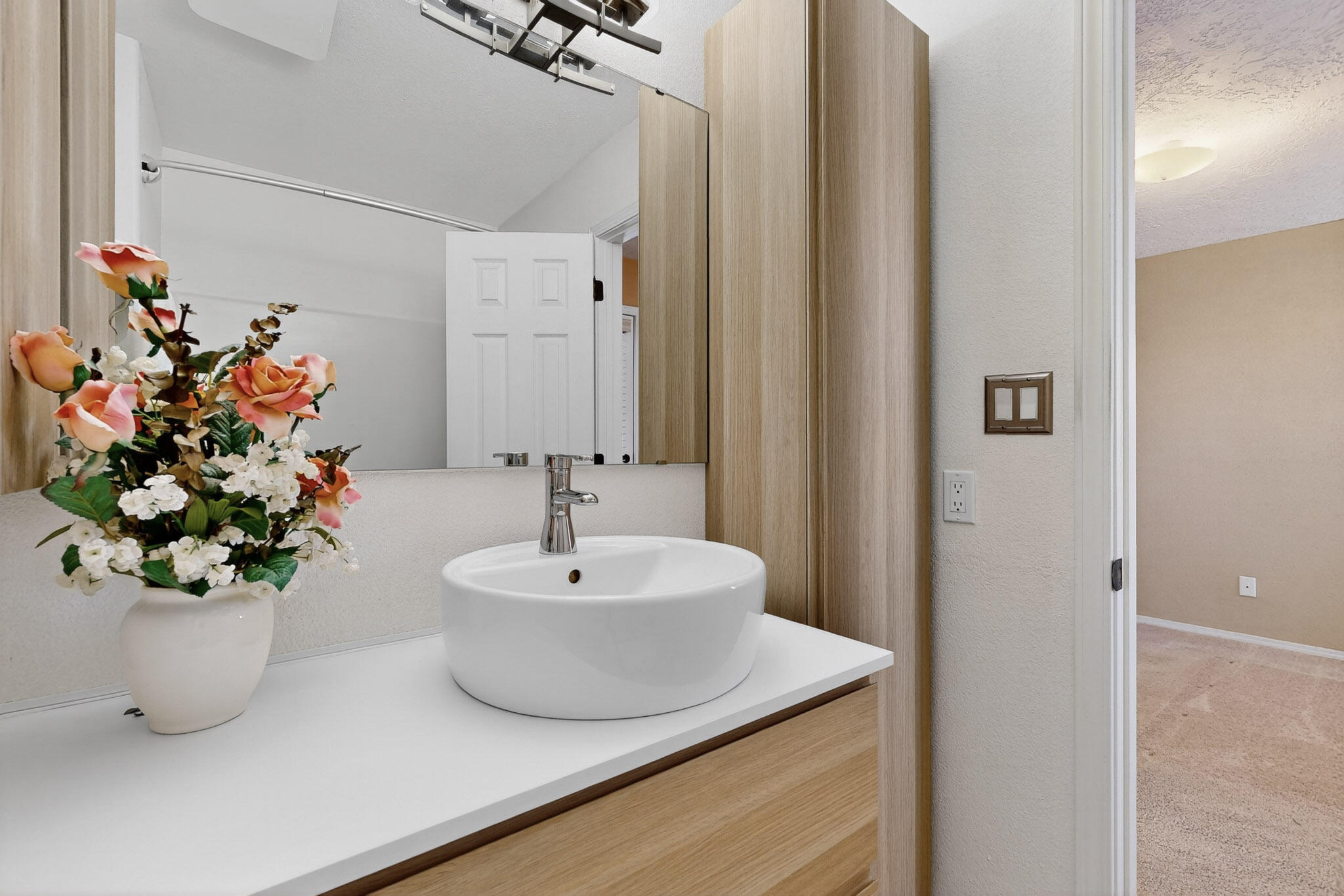 13600 SHAFFER Court SE