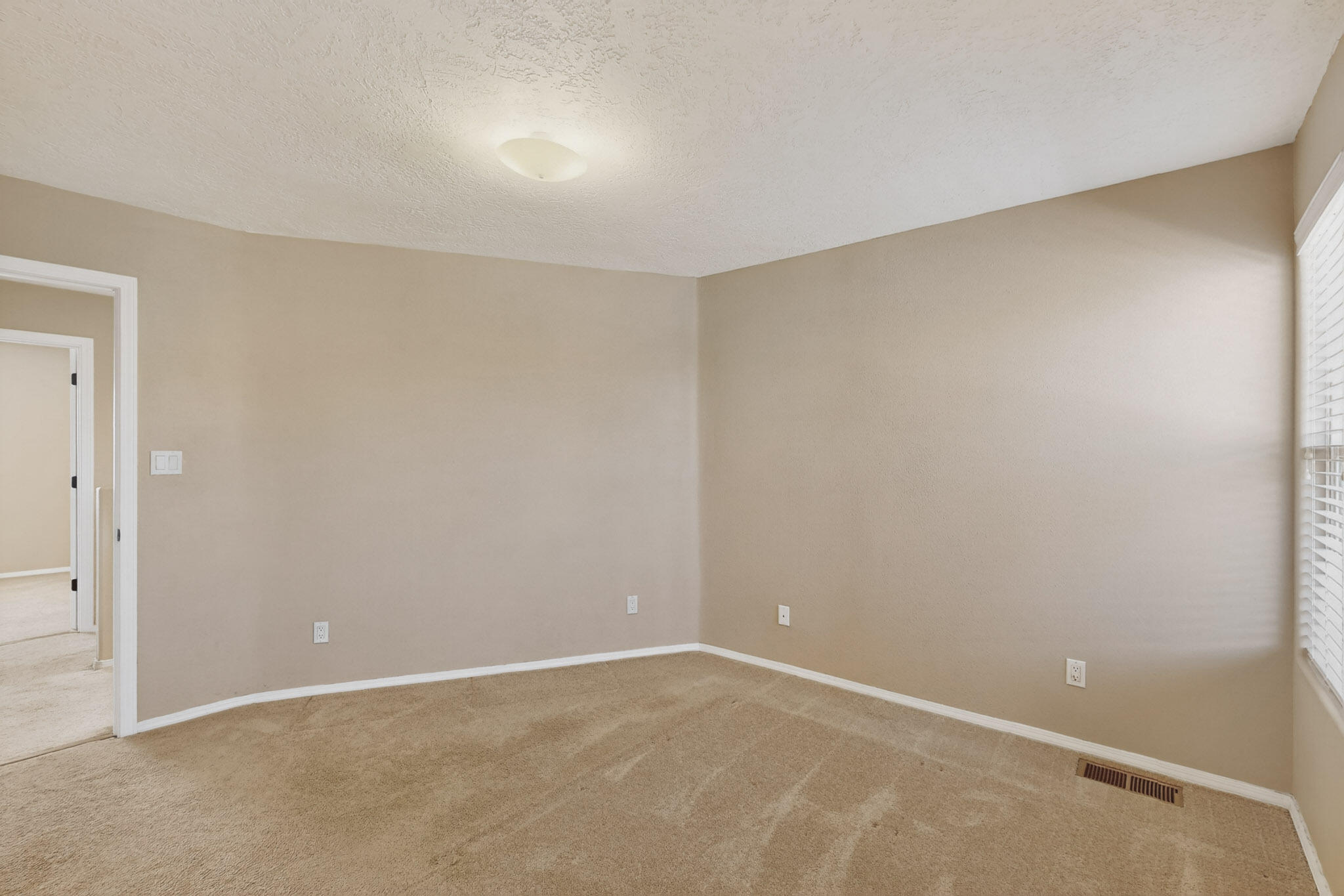 13600 SHAFFER Court SE