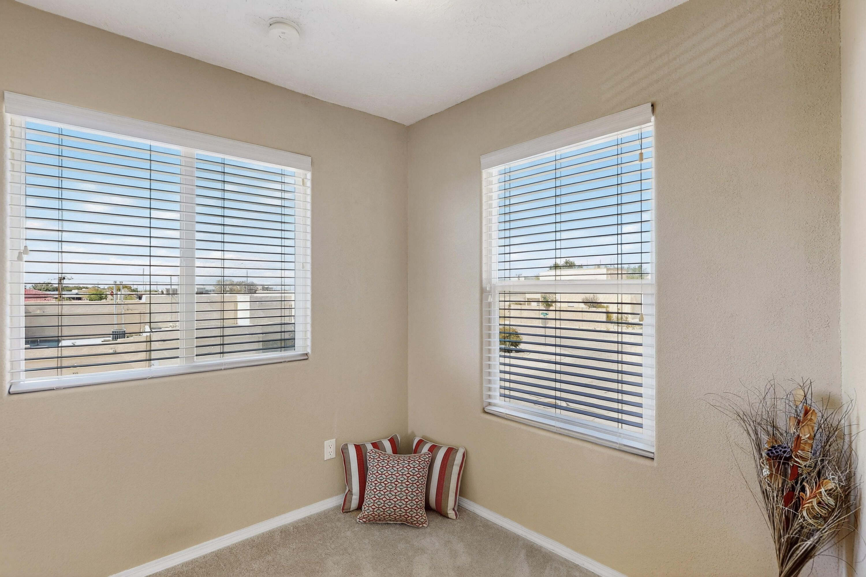 13600 SHAFFER Court SE