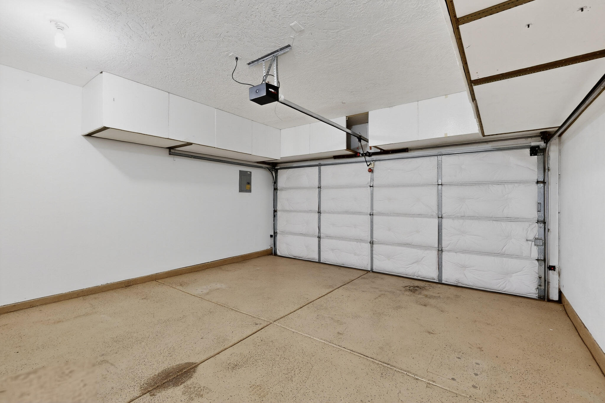 13600 SHAFFER Court SE