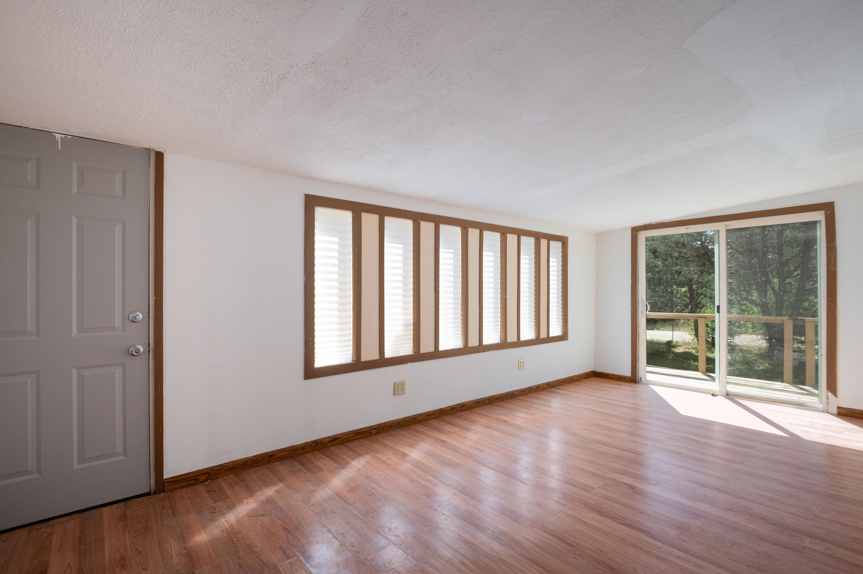 12 CANARY Place