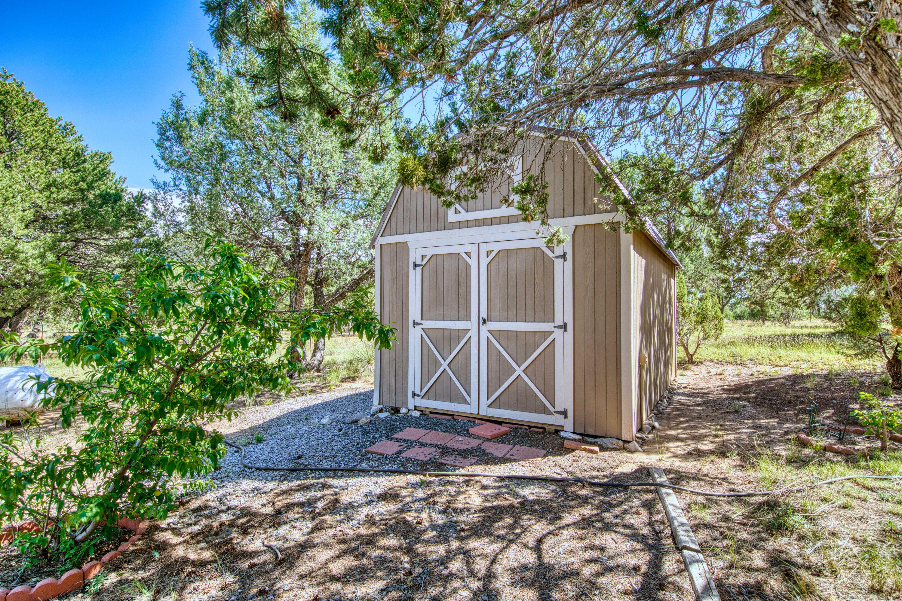 143 HOLLI Loop