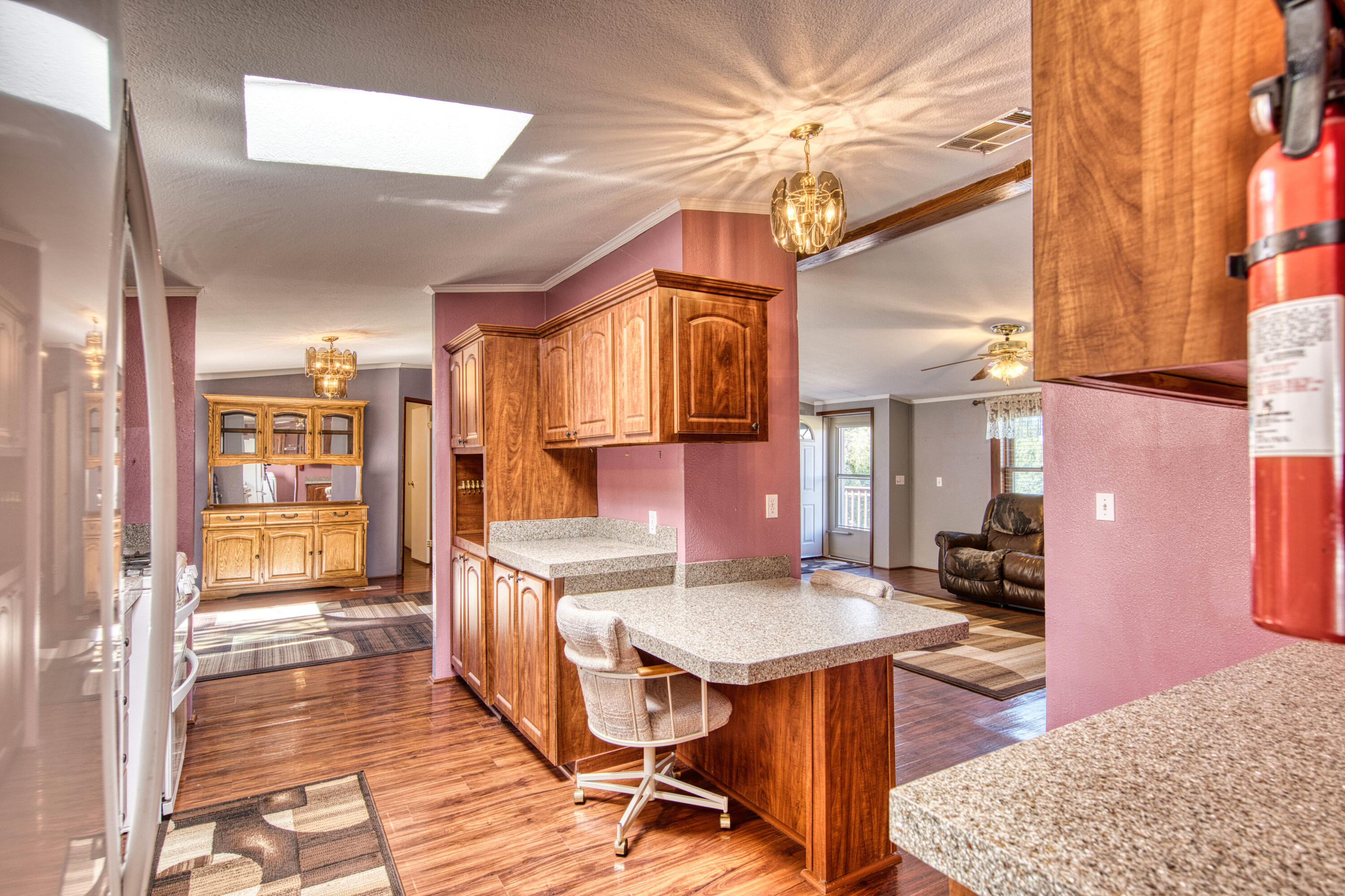 143 HOLLI Loop