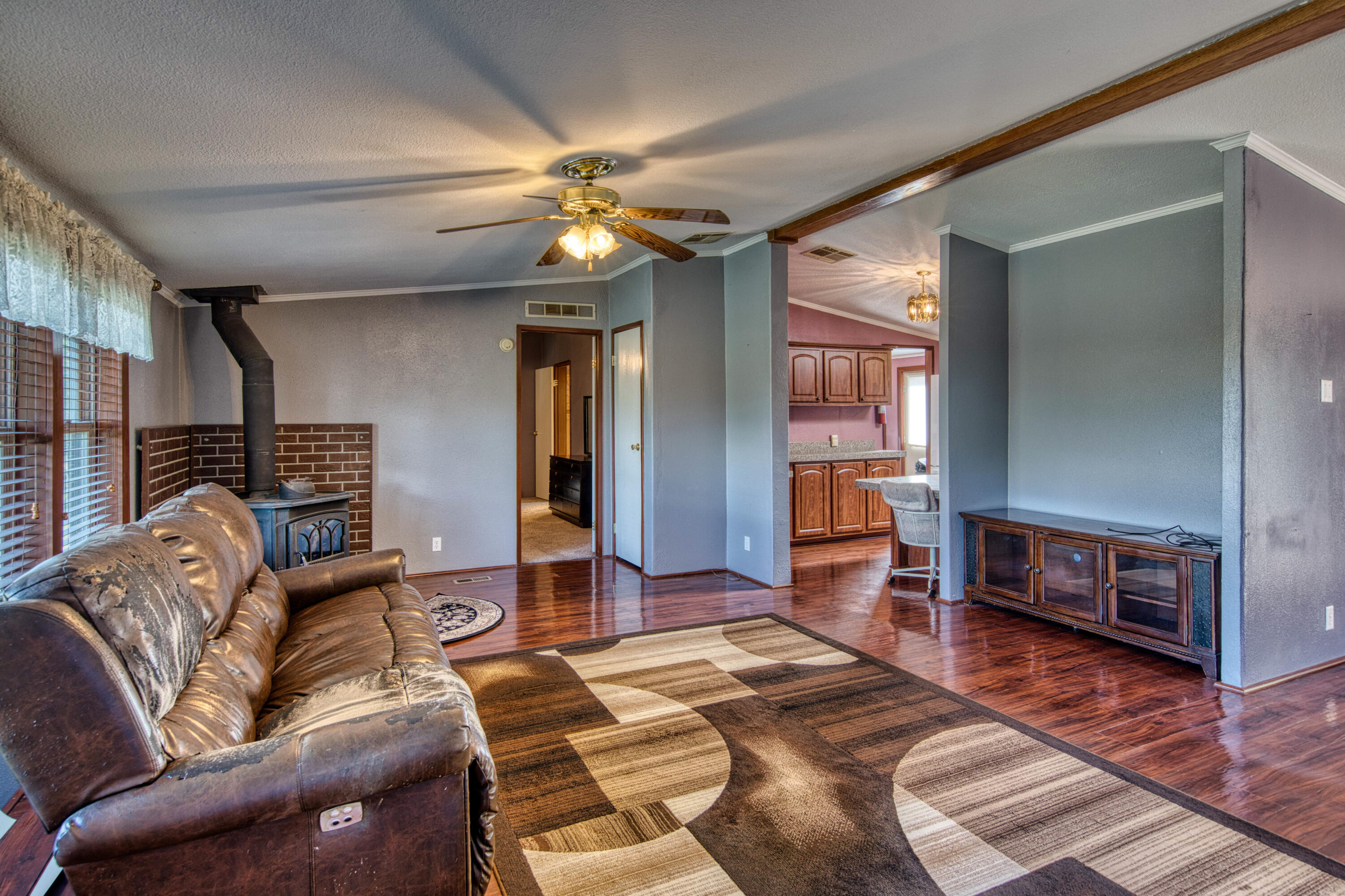 143 HOLLI Loop