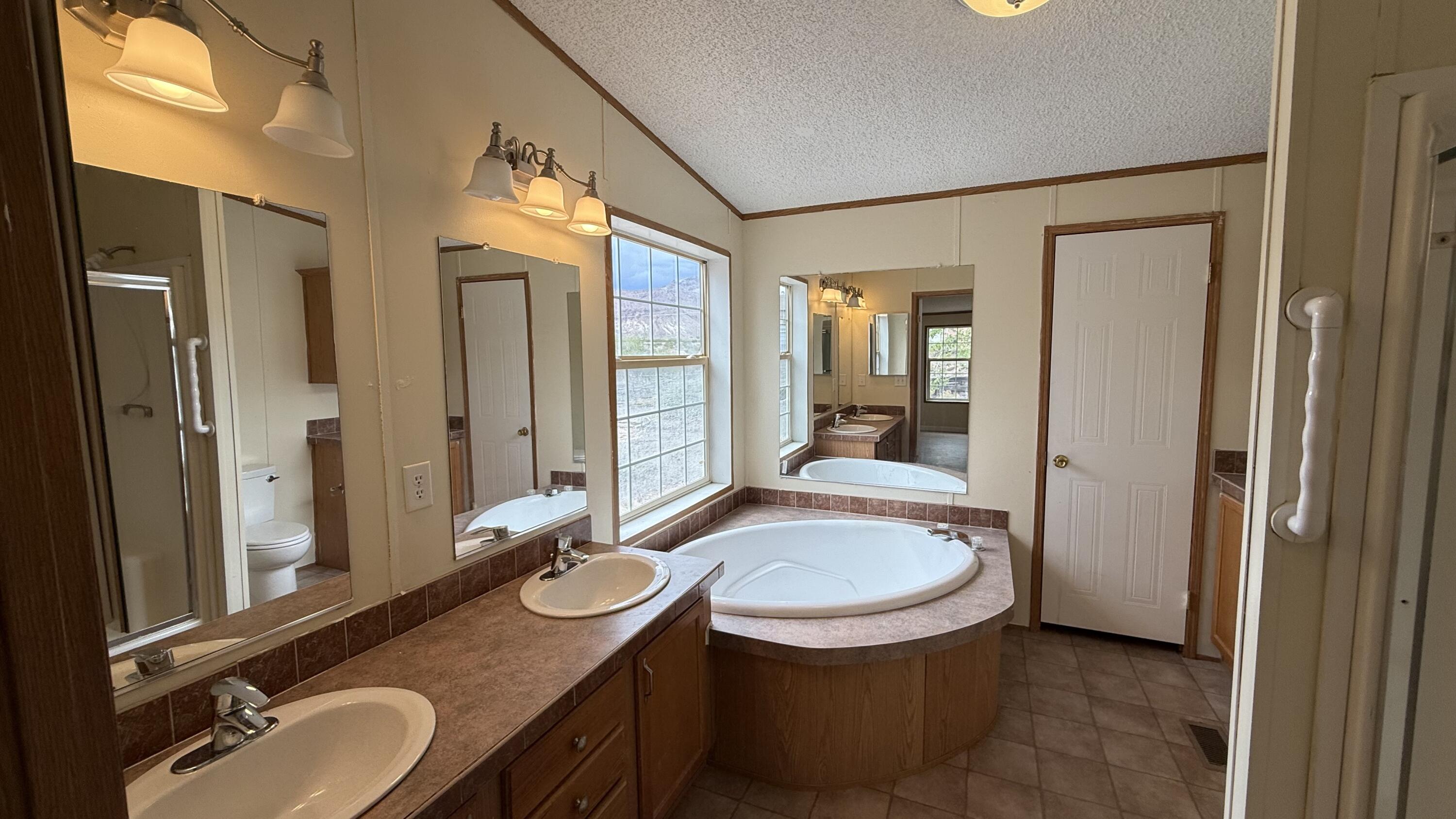 1103 Evergreen Drive