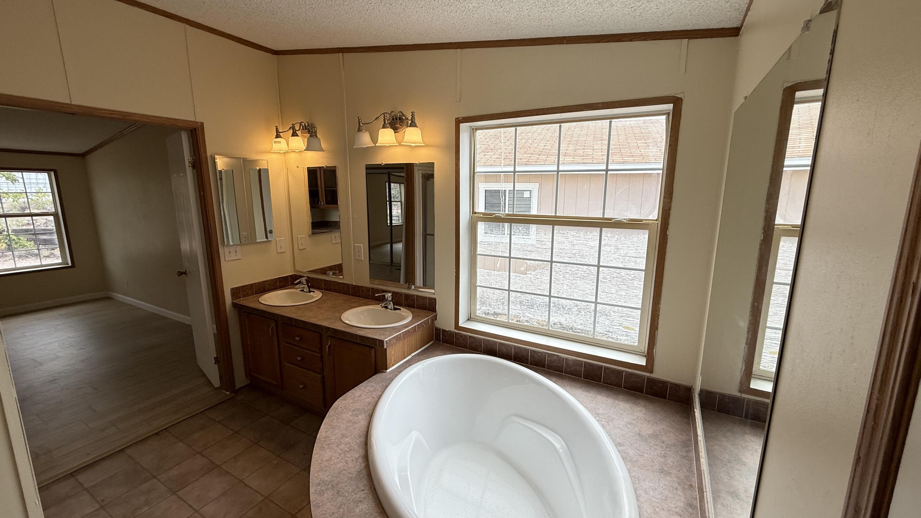 1103 Evergreen Drive