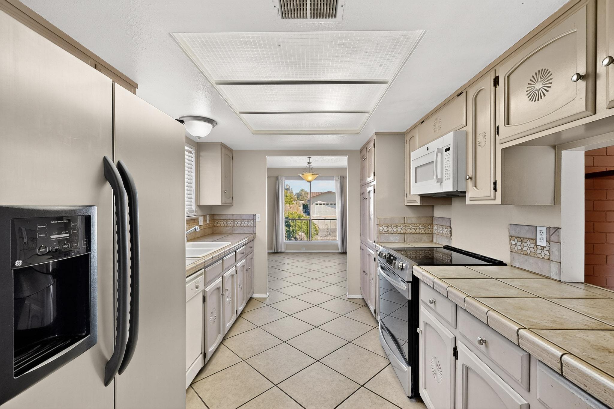 8228 RUIDOSO Road NE