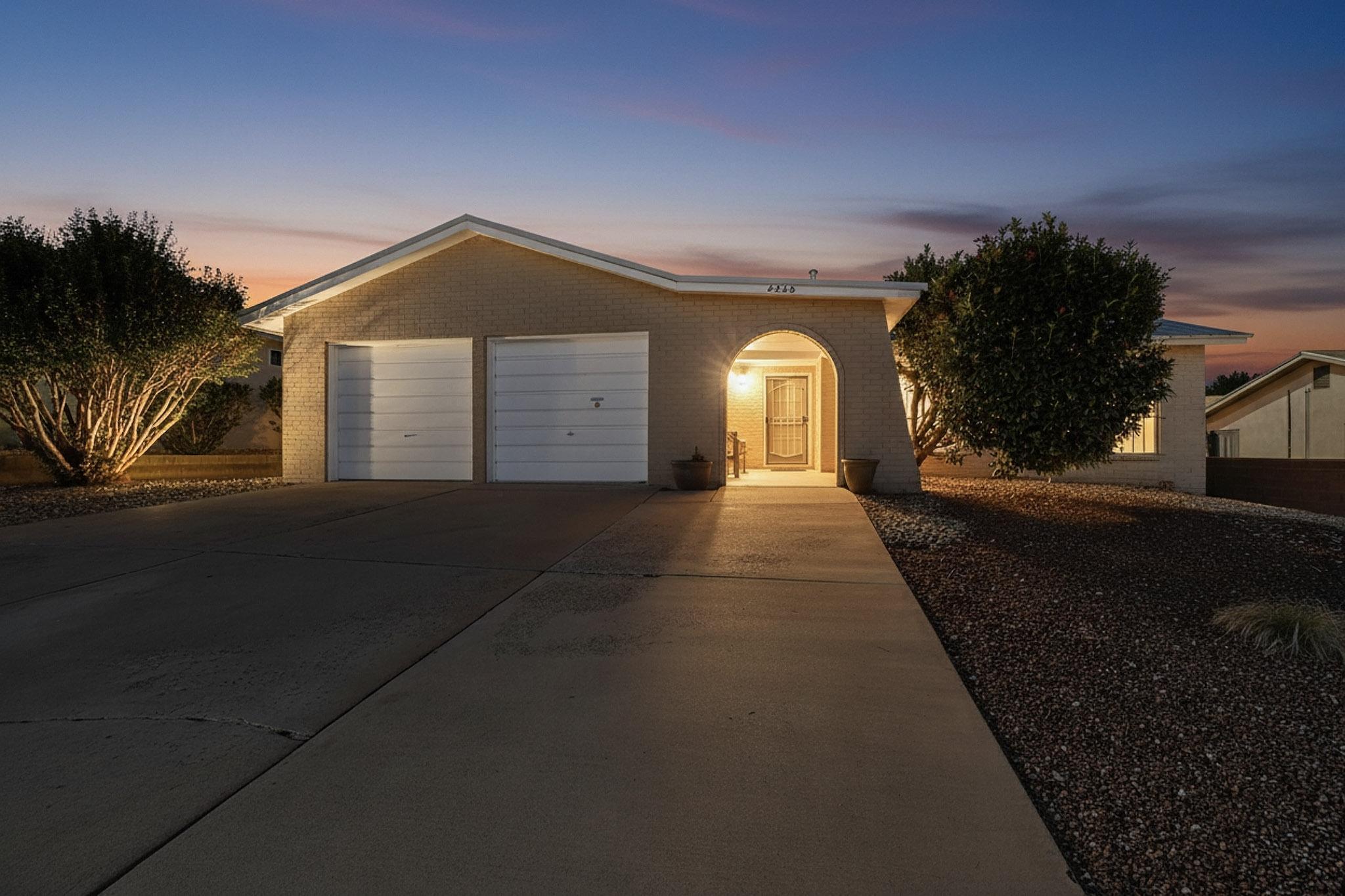 8228 RUIDOSO Road NE