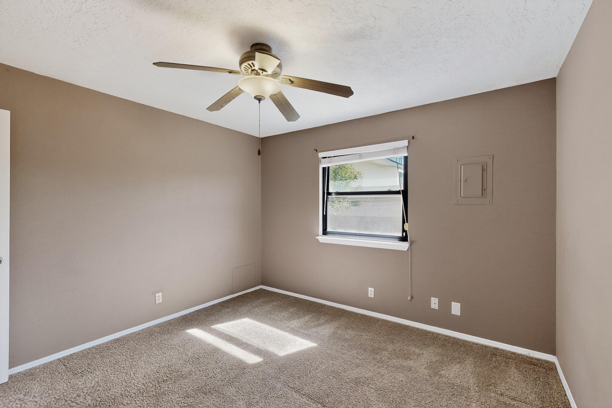 8228 RUIDOSO Road NE