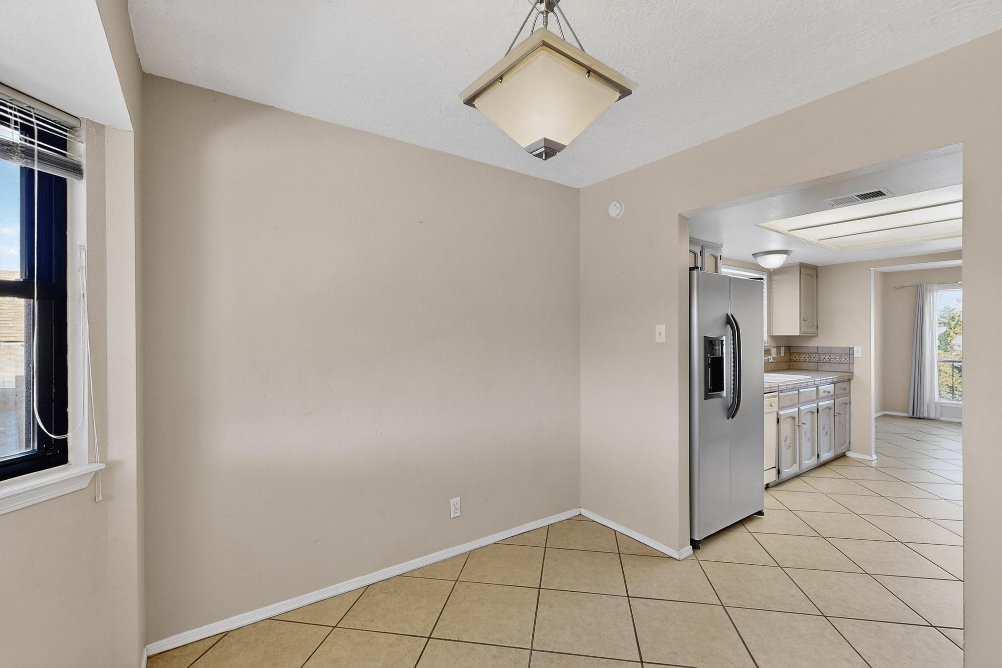 8228 RUIDOSO Road NE