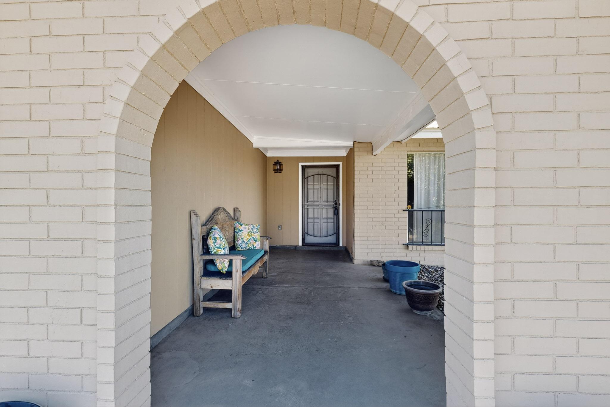 8228 RUIDOSO Road NE