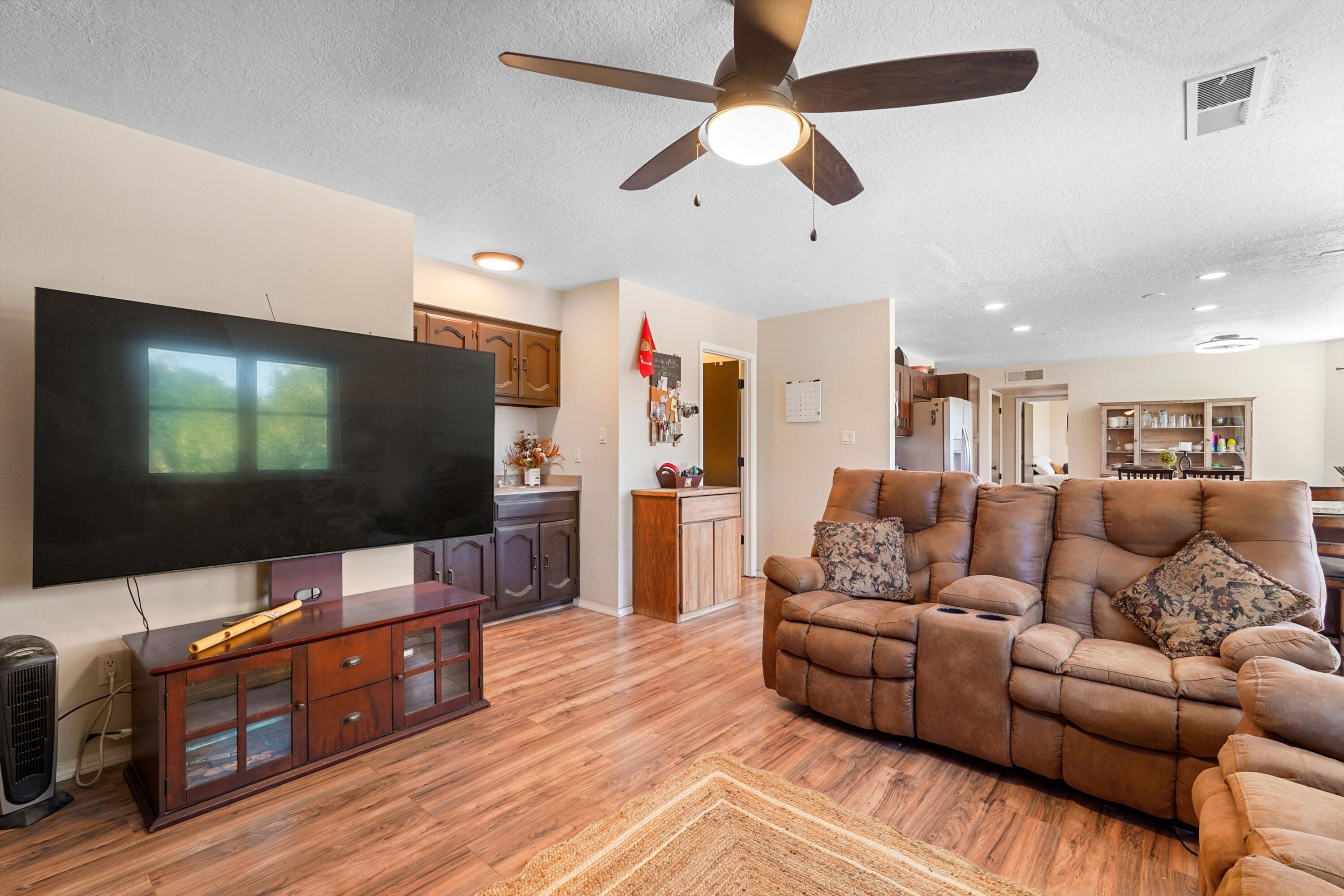 305 Summer Winds Drive SE