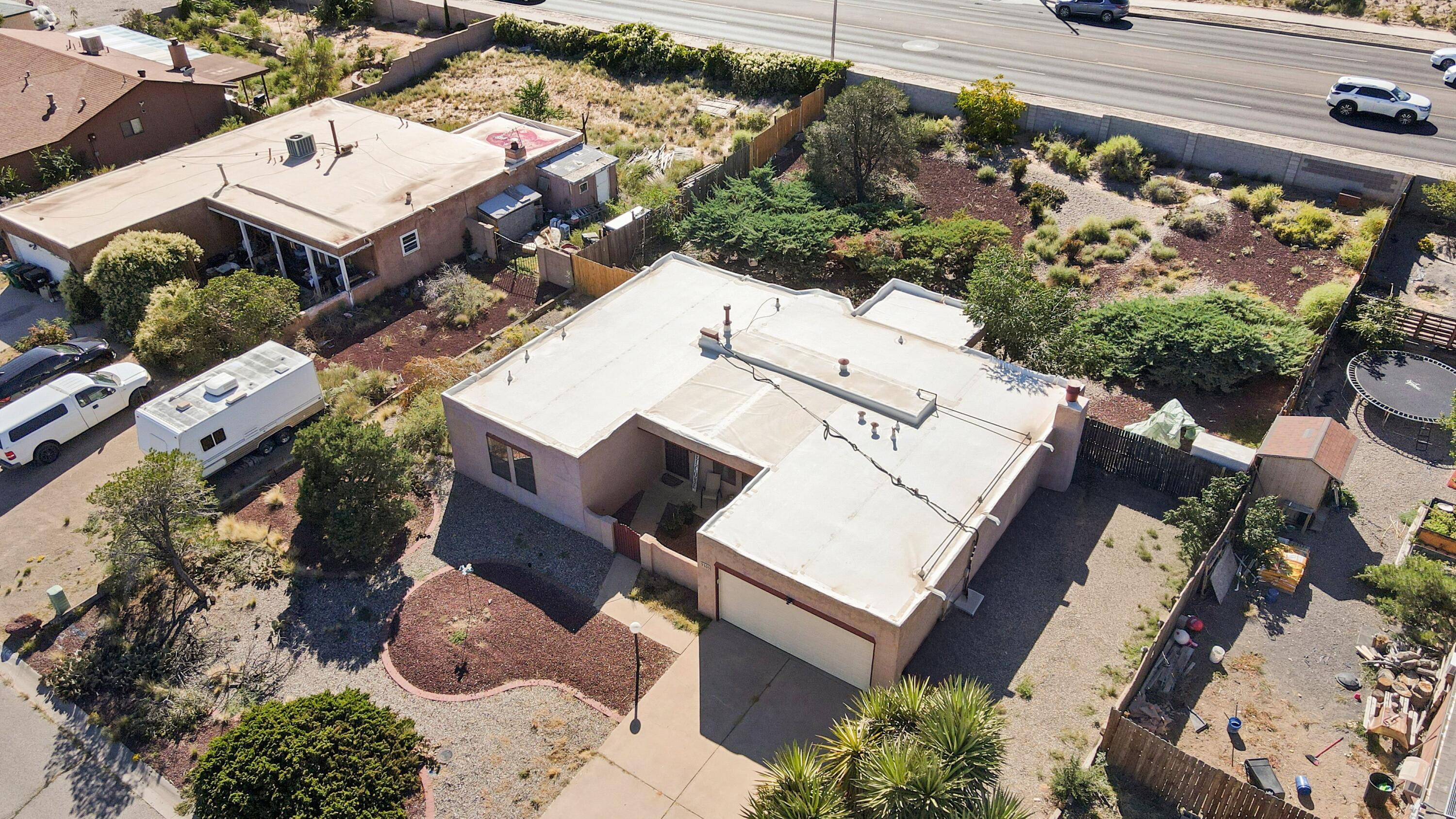 305 Summer Winds Drive SE