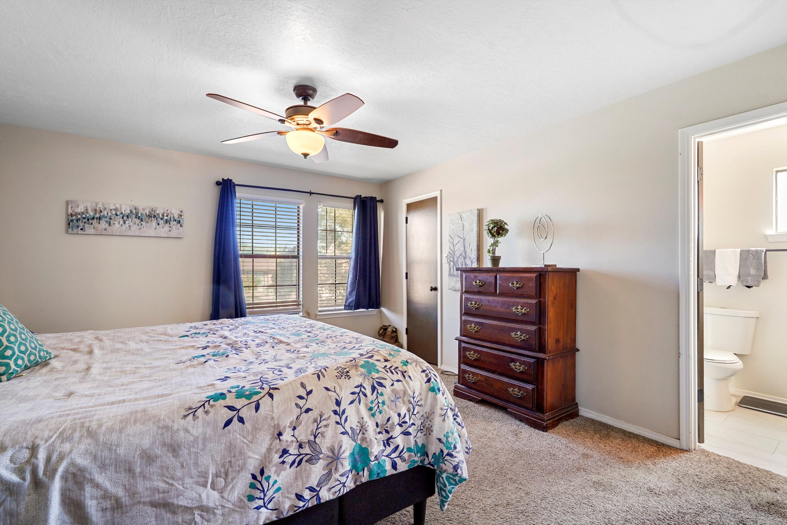 305 Summer Winds Drive SE